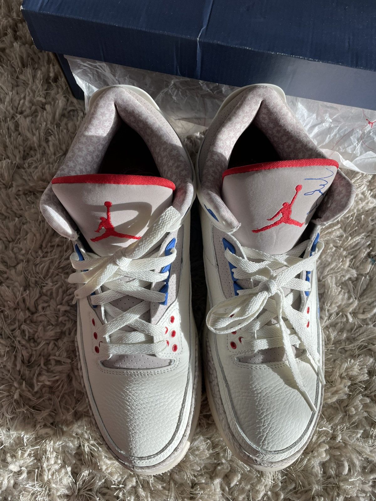 Jordan Brand Jordan 3 International Flight Size US 11 / EU 44 - 5 Thumbnail