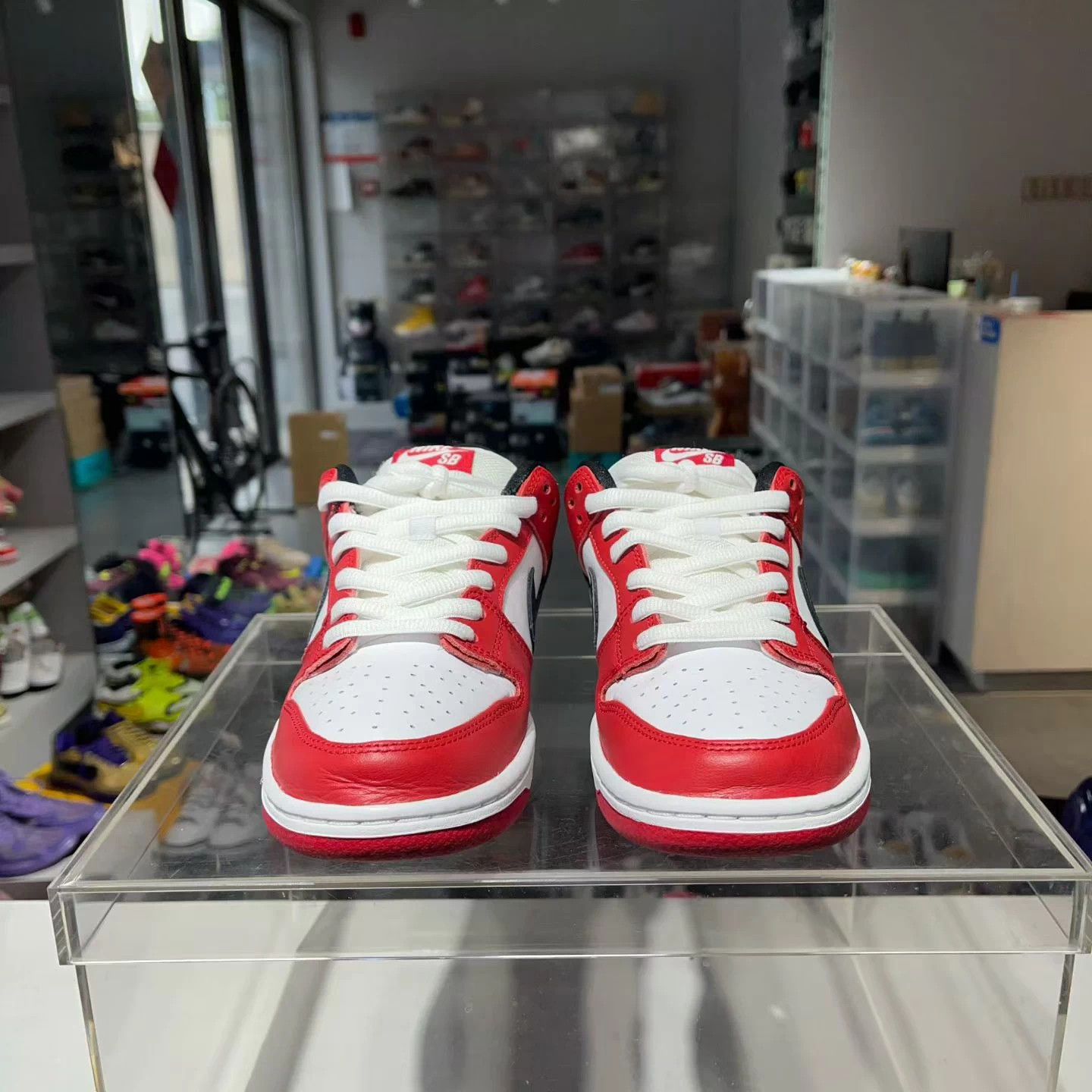 Nike Nike Dunk SB Chicago OG Box 40.5 DS Size US 7.5 / EU 40-41 - 1 Thumbnail