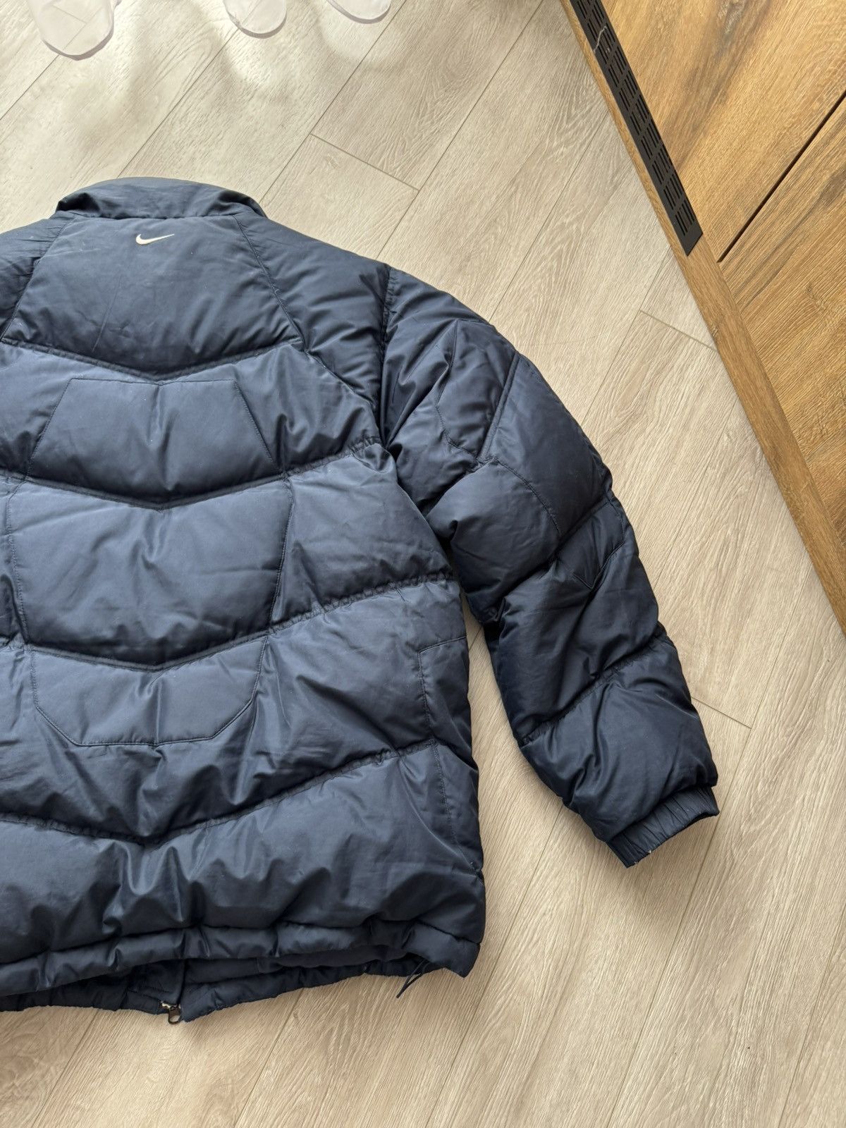 Nike Vintage Nike Puffer Jacket 00s Mini Swoosh Y2K Rap Size US L / EU 52-54 / 3 - 11 Thumbnail