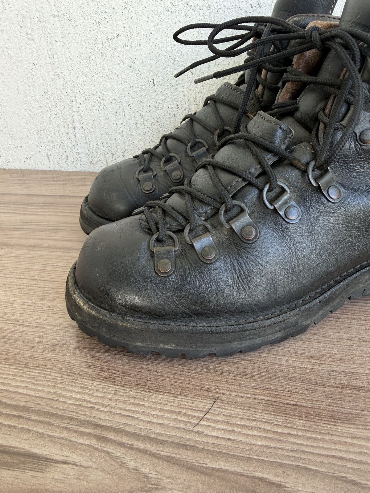 Danner Vintage danner mountain light boots Size US 6.5 / EU 39-40 - 2 Thumbnail