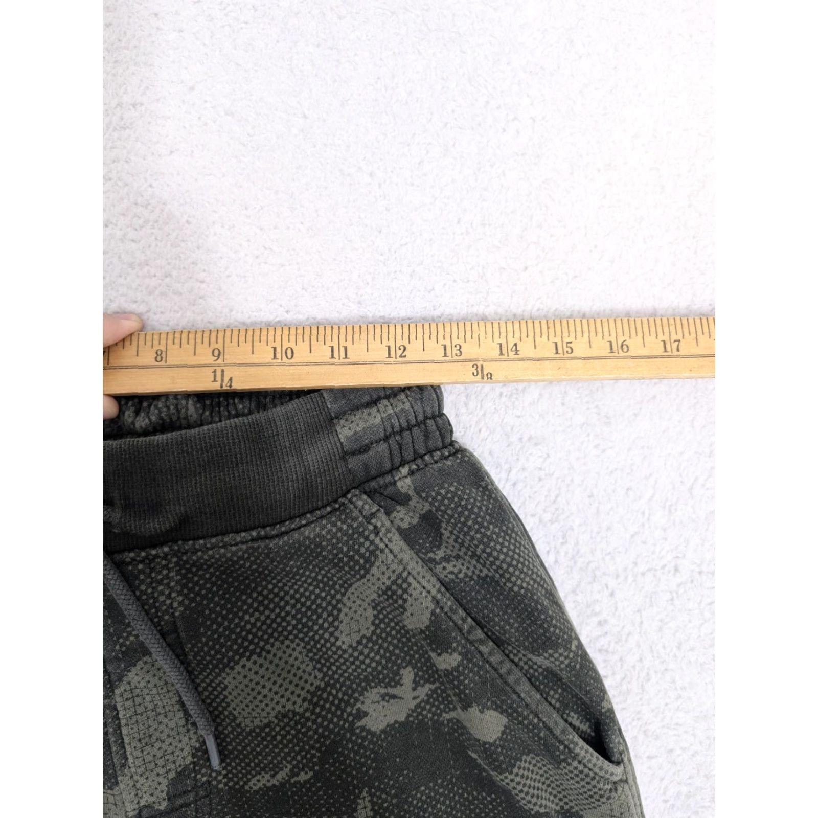 Under Armour UNDER ARMOUR FLEECE LINED Jogger SWEATPANTS Green CAMO MENS Medium Size US 31 - 2 Thumbnail
