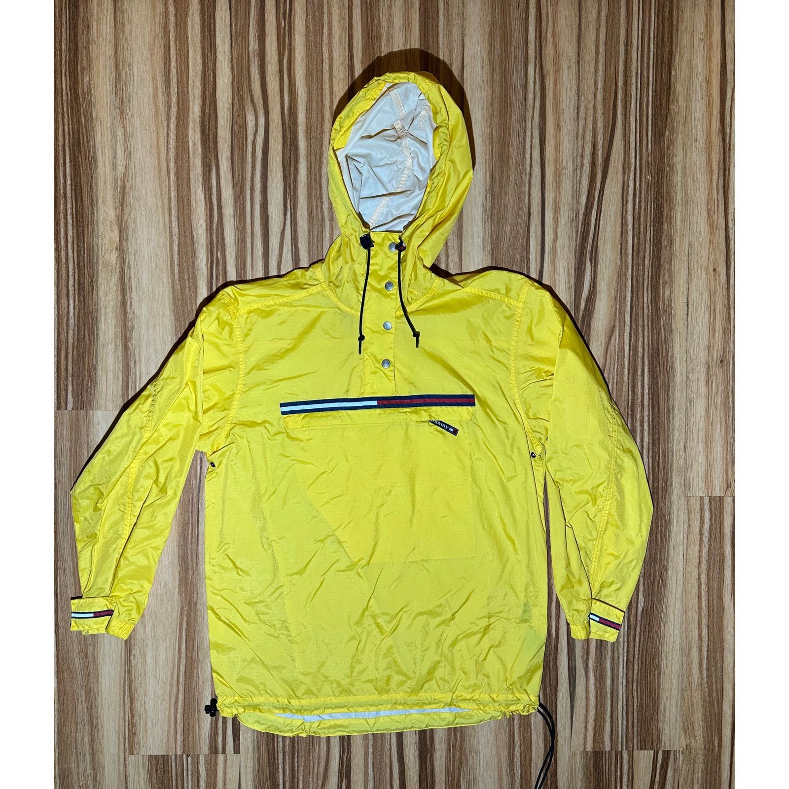 Tommy Hilfiger Vintage Tommy Hilfiger Yellow Windbreaker Size Medium Size M / US 6-8 / IT 42-44 - 1 Thumbnail