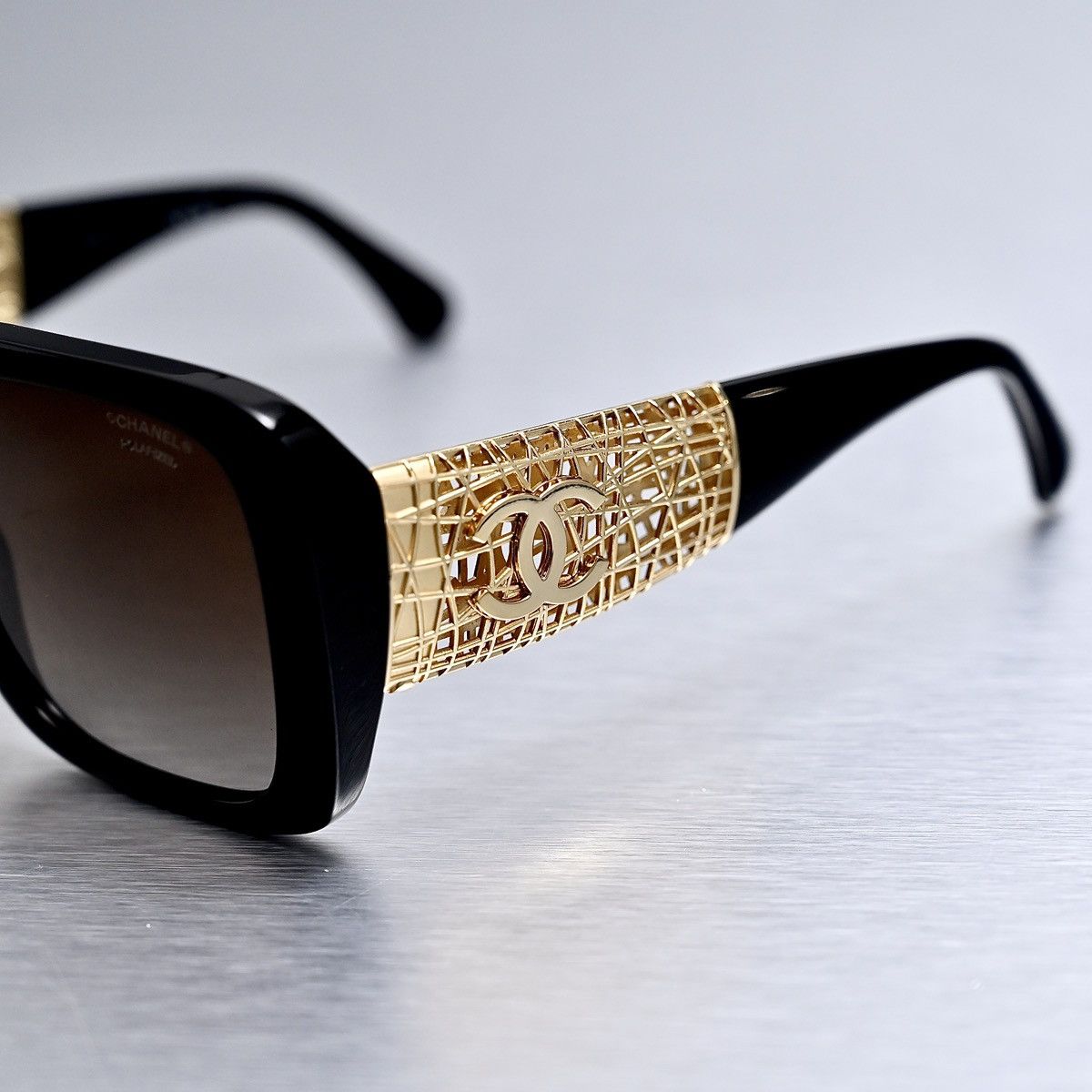 Chanel CHANEL 0CH5532 C622S9 SUNGLASSES Size ONE SIZE - 3 Thumbnail