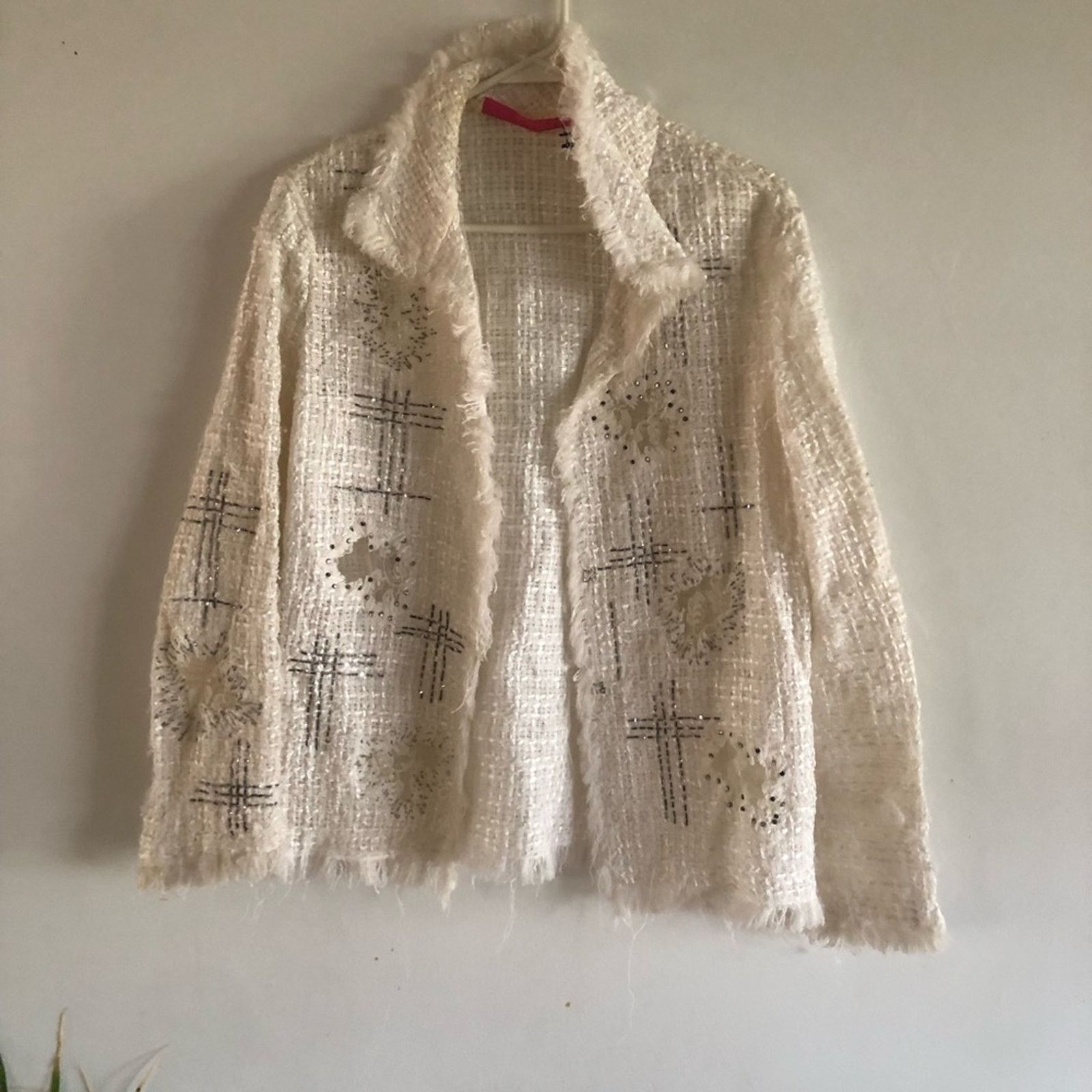 Emanuel Ungaro White Tweed Jacket Blazer by Emanuel Ungaro Size M / US 6-8 / IT 42-44 - 2 Thumbnail