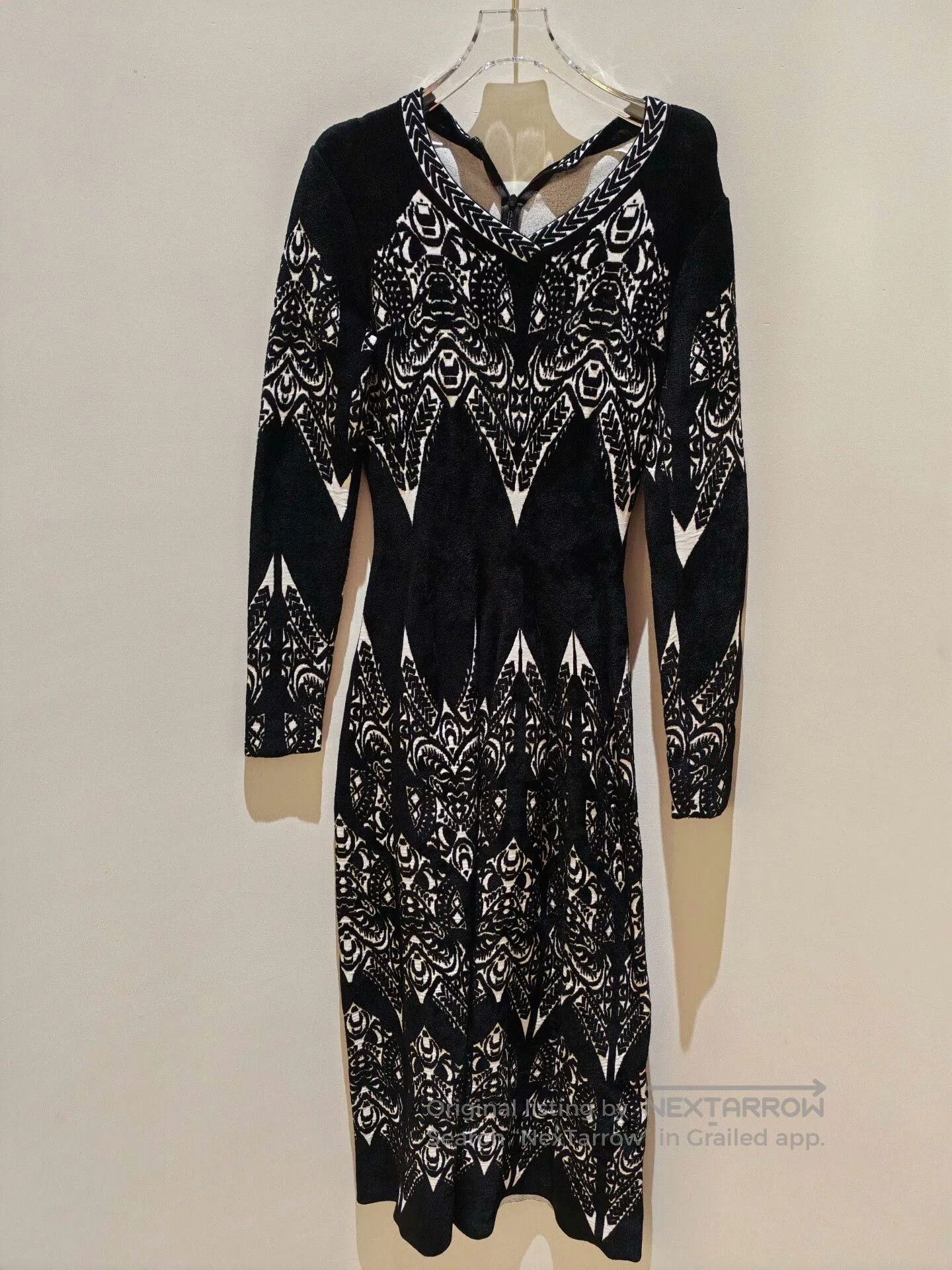 Alaia ALAIA Long-Sleeve Printed Knit Dress. Size S / US 4 / IT 40 - 3 Thumbnail