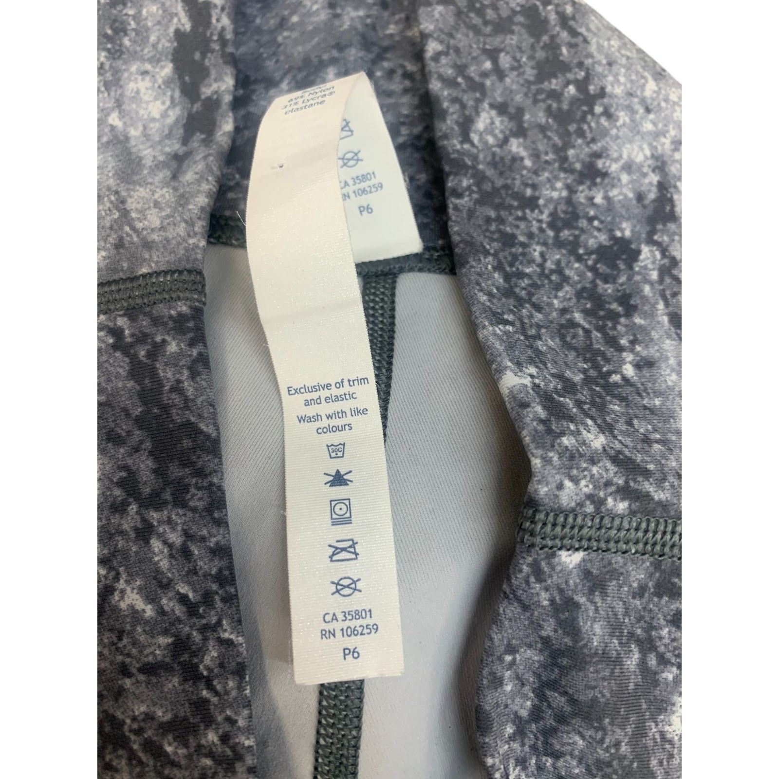 Lululemon Lululemon Wunder Under Crop (Hi-Rise) 21" Area Ice Grey SZ 6 Size 28" / US 6 / IT 42 - 11 Thumbnail