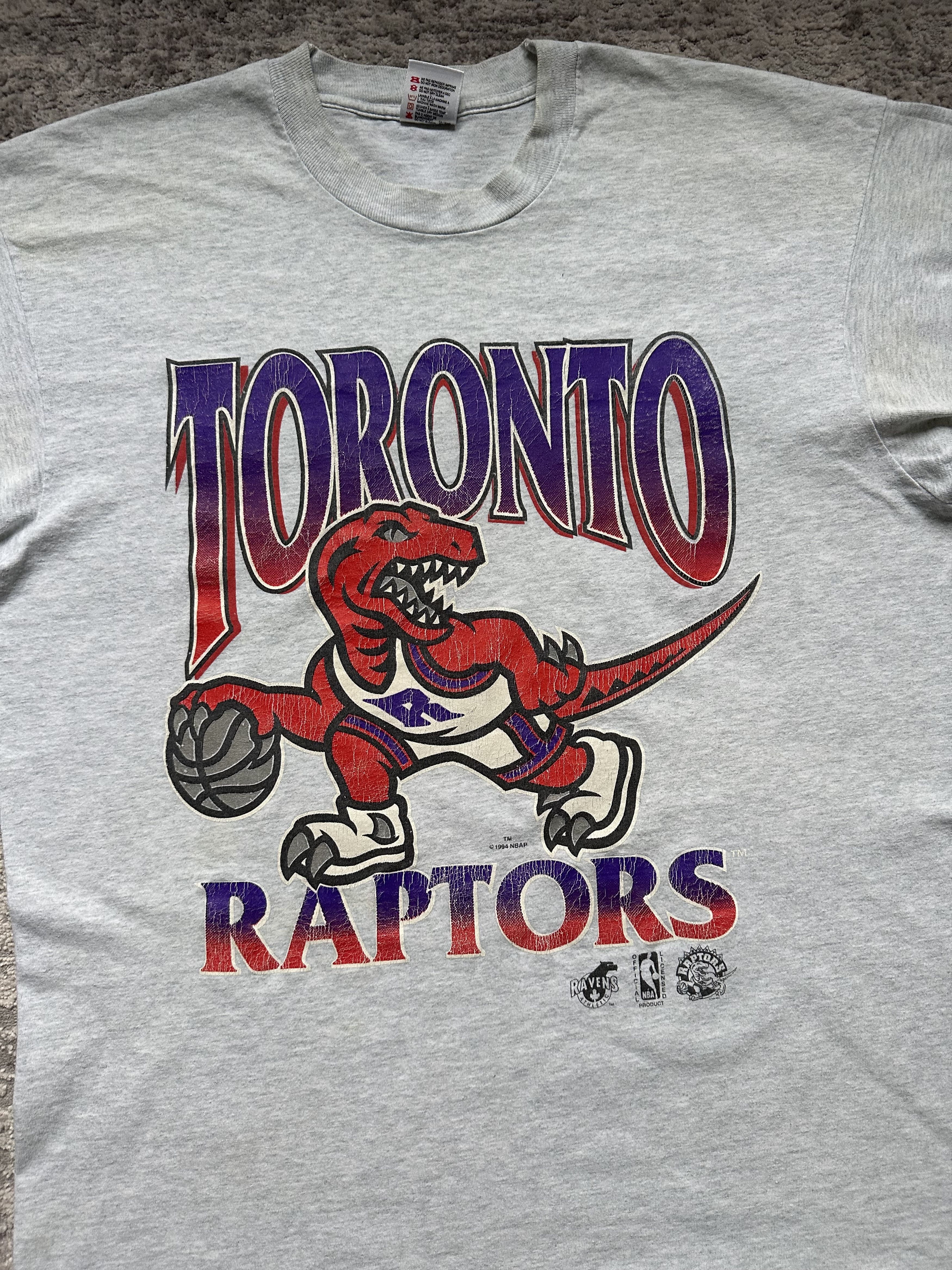 Vintage Toronto Raptors vintage t shirt Size US XL / EU 56 / 4 - 2 Thumbnail