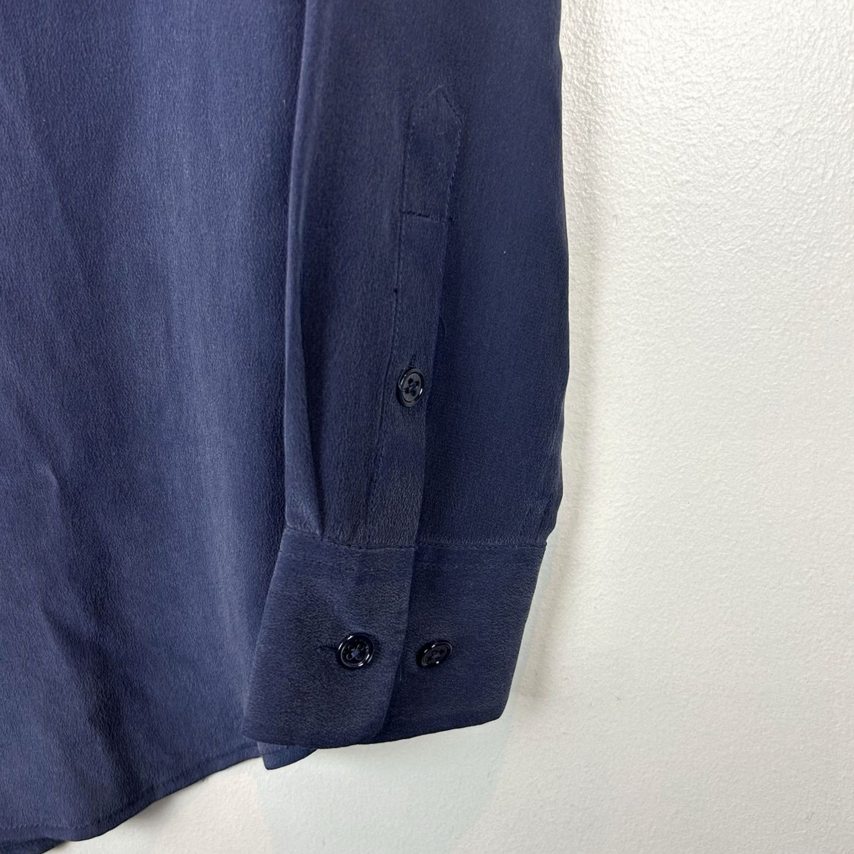 Equipment Equipment Silk Top Womens XS Blue Button Up Long Sleeve Blouse Shirt Size XS / US 0-2 / IT 36-38 - 4 Thumbnail