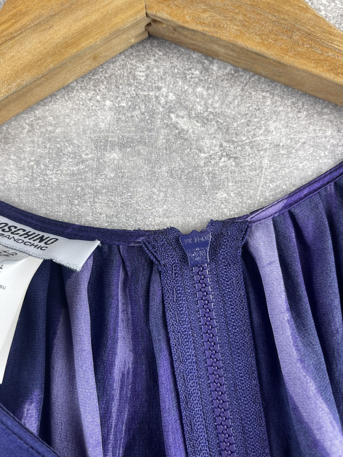 Moschino Moschino Cheap and Chic Ladies NWT Luxury Purple Silk Top Size M / US 6-8 / IT 42-44 - 12 Thumbnail