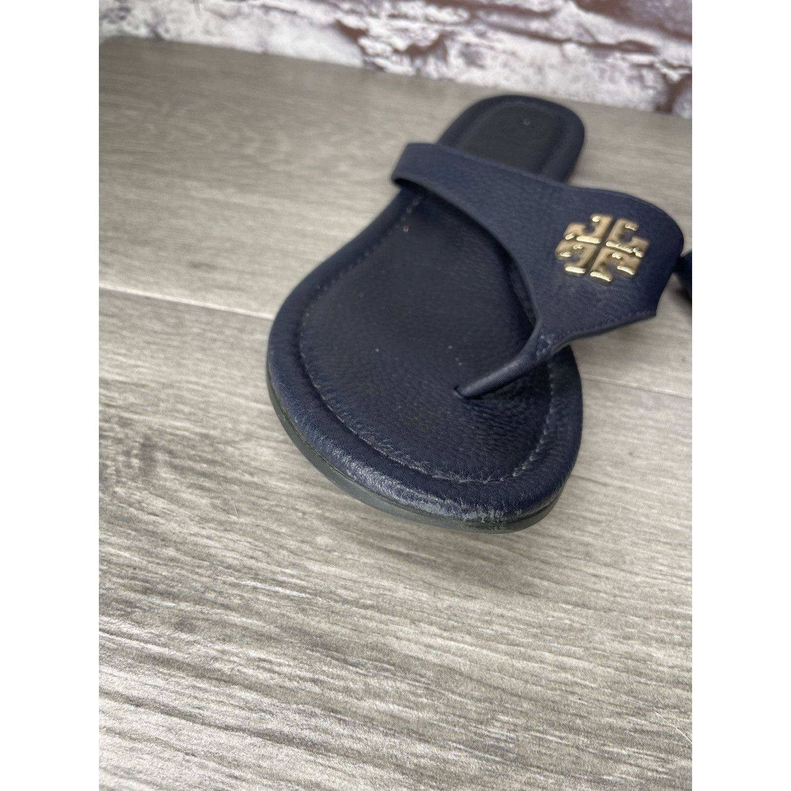 Tory Burch Tory Burch Jole Navy Blue Thong Tumbled Leather Sandals Wome Size US 6.5 / IT 36.5 - 14 Thumbnail