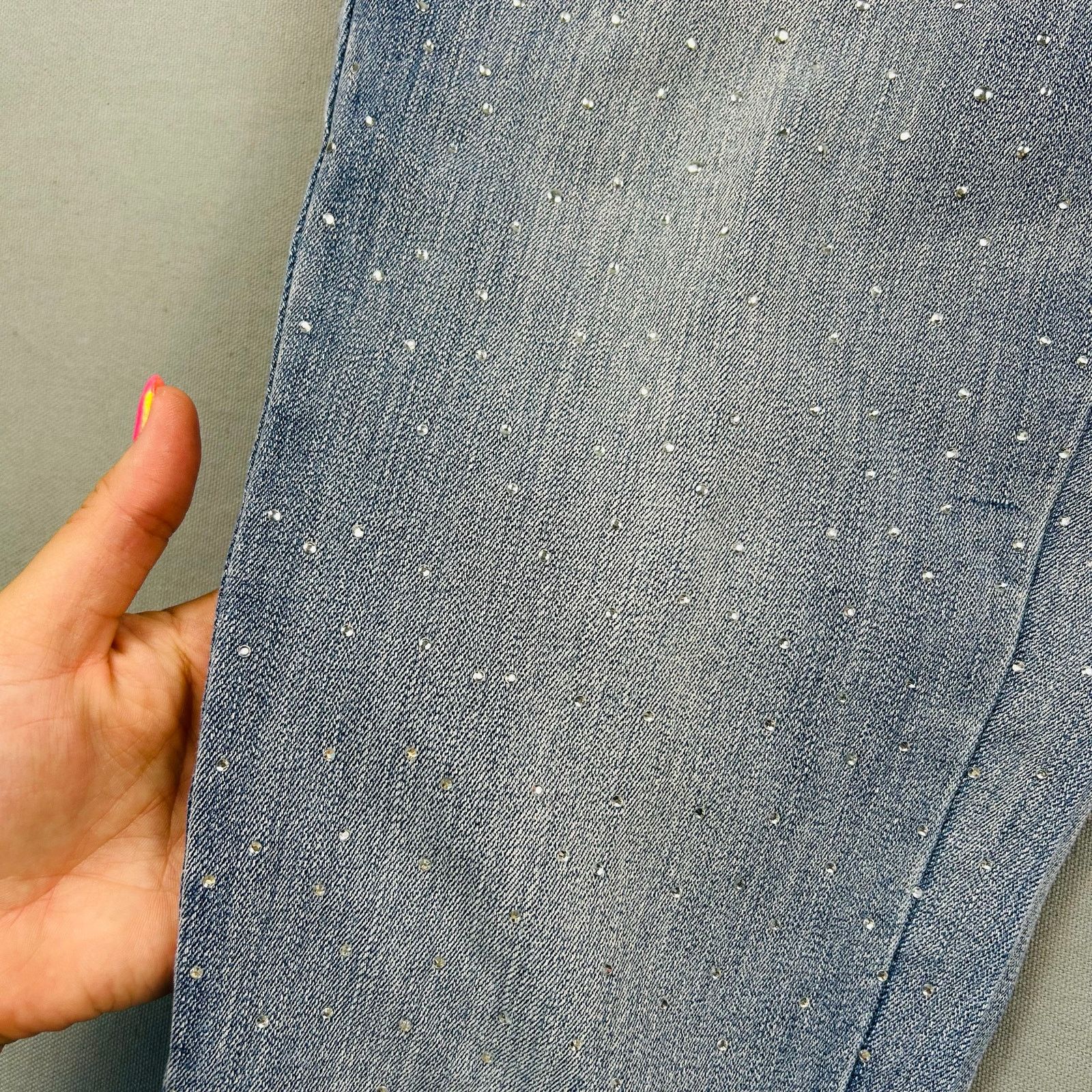 Vintage Y2K Cache Jeans All Over Rhinestone Studded Cropped Capri 6 Size 28" / US 6 / IT 42 - 5 Thumbnail