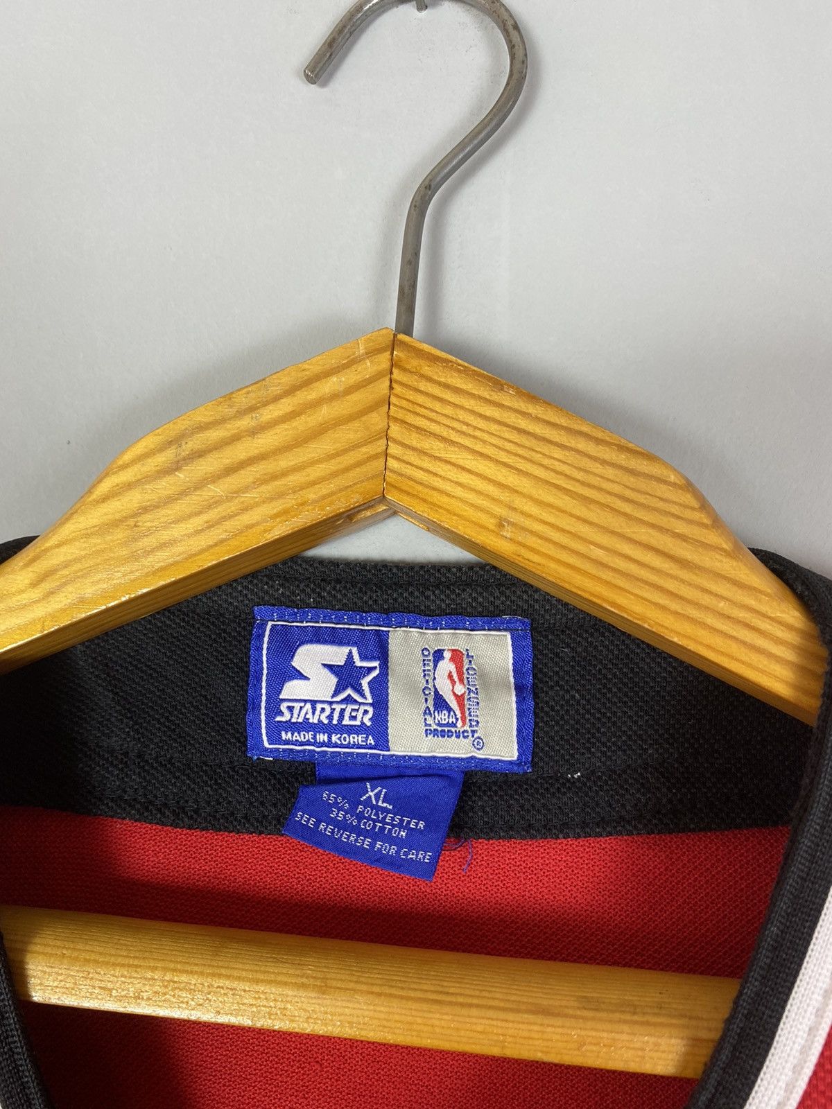 NBA × Starter × Vintage Vintage Chicago bulls starter big logo polo tee T-shirt Size US XL / EU 56 / 4 - 4 Thumbnail