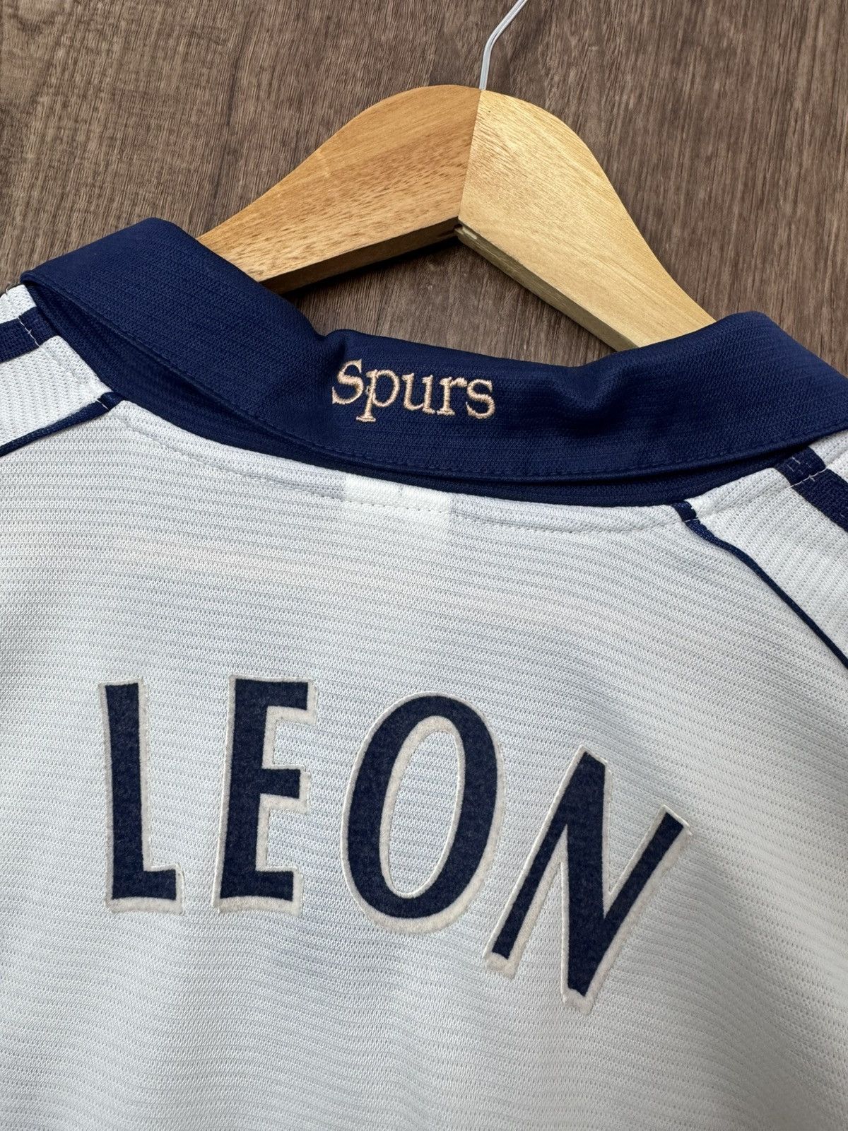 Adidas VINTAGE 99-00 TOTTENHAM HOTSPURS LEON NO 6 Size US L / EU 52-54 / 3 - 15 Thumbnail
