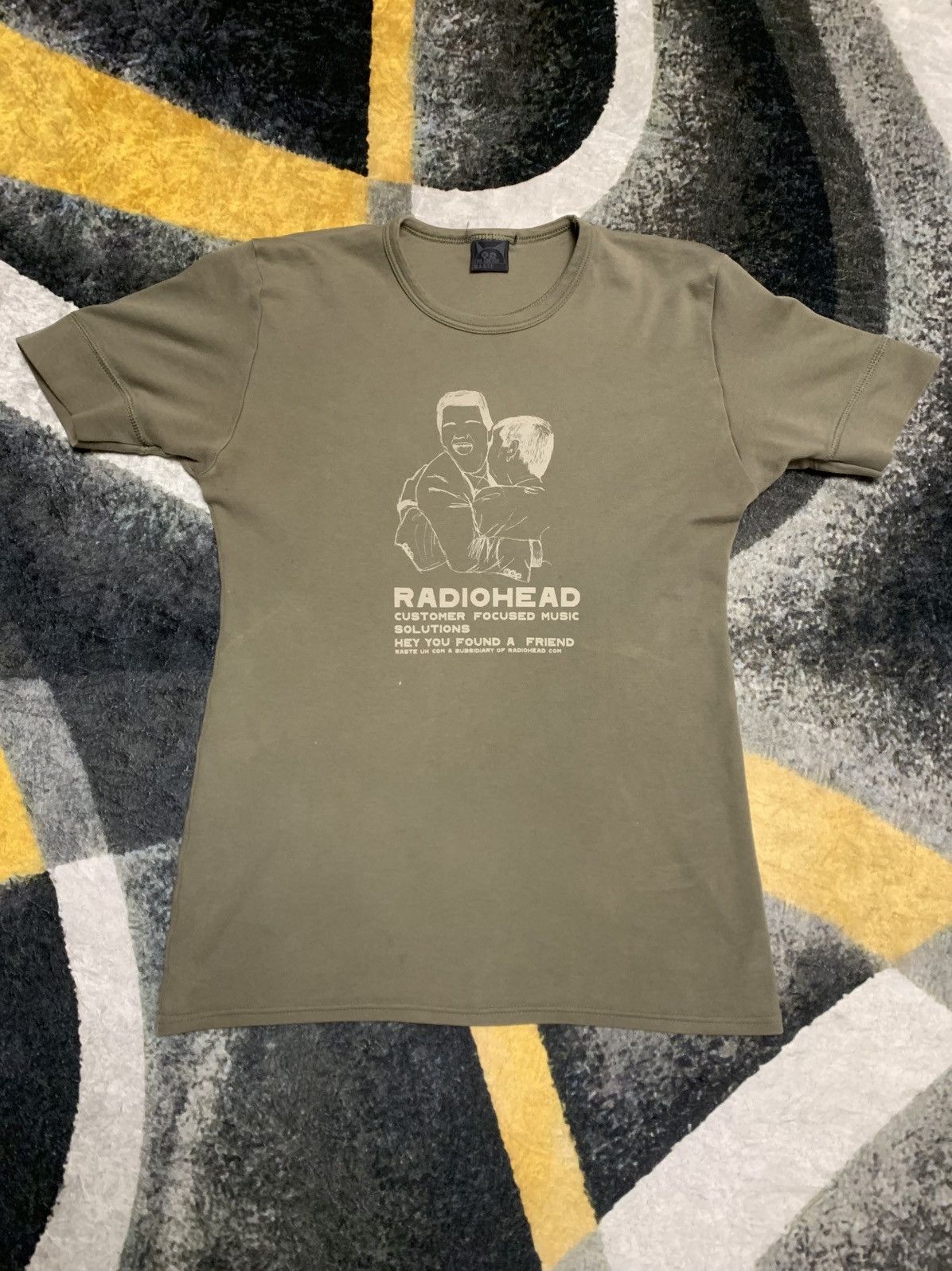 Vintage Radiohead T-Shirt Customer Focused Music Size ONE SIZE - 1 Thumbnail