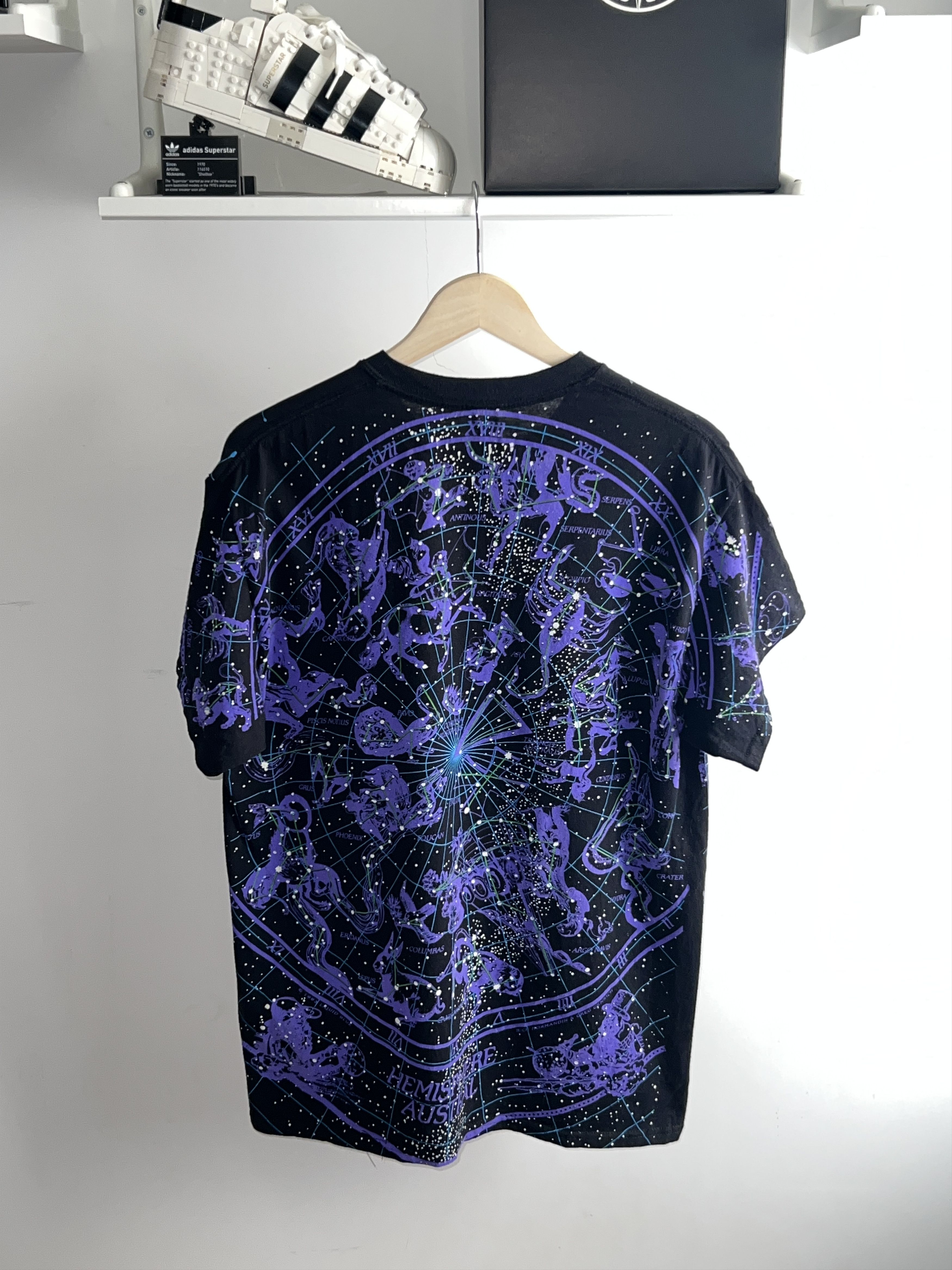 Band Tees Vintage 1993 Liquid Blue AOP Constellation Horoscope Cosmos Size US L / EU 52-54 / 3 - 1 Thumbnail