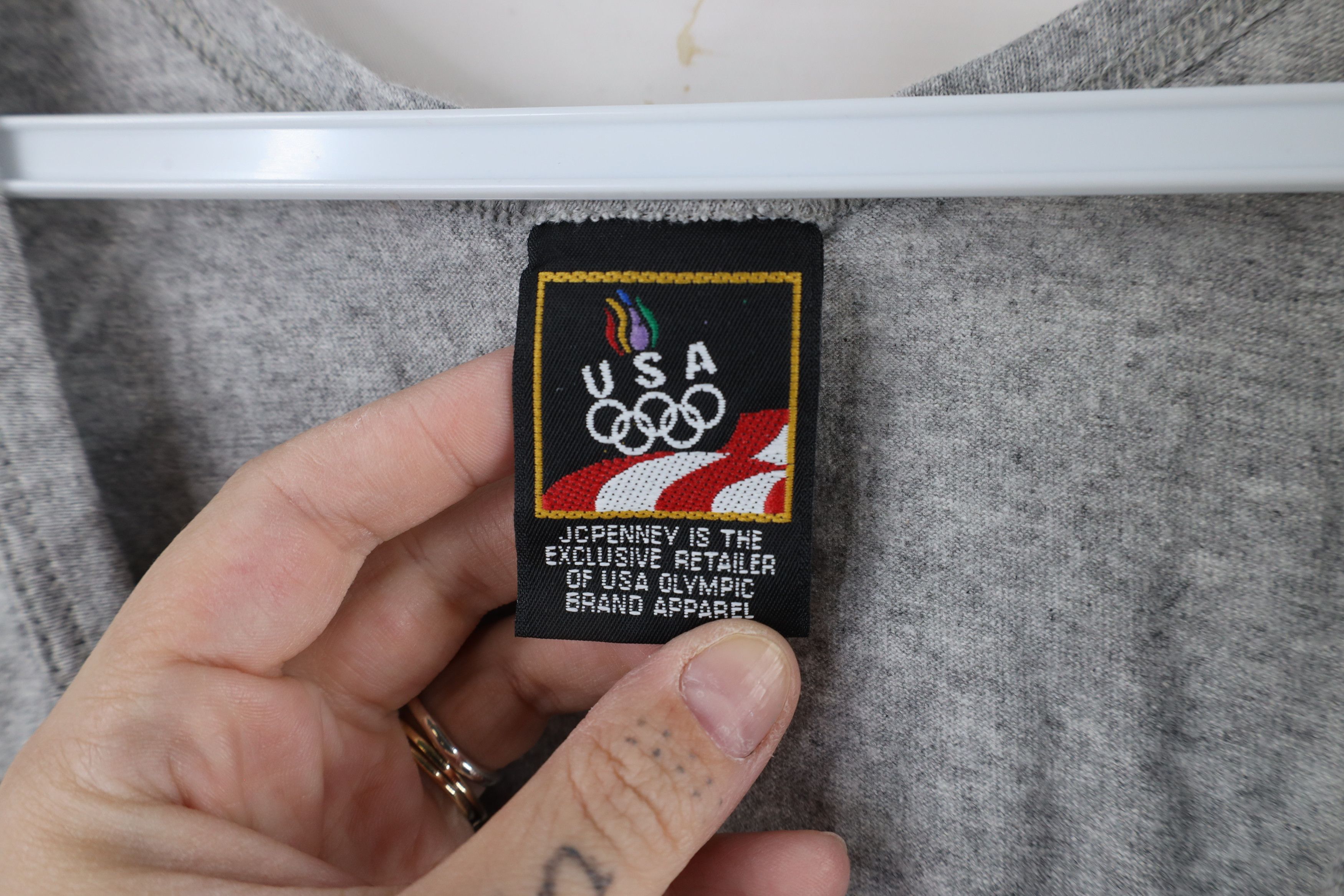 Vintage Vintage 90s USA Olympics Tank Top T-Shirt Heather Gray USA Size US XL / EU 56 / 4 - 4 Thumbnail