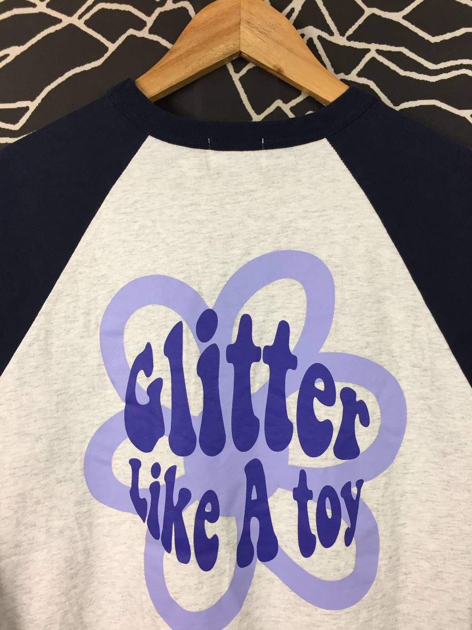 Japanese Brand W.W.G.Who's Who Gallery Glitter Like A Toy Raglan Tee Size US L / EU 52-54 / 3 - 3 Thumbnail