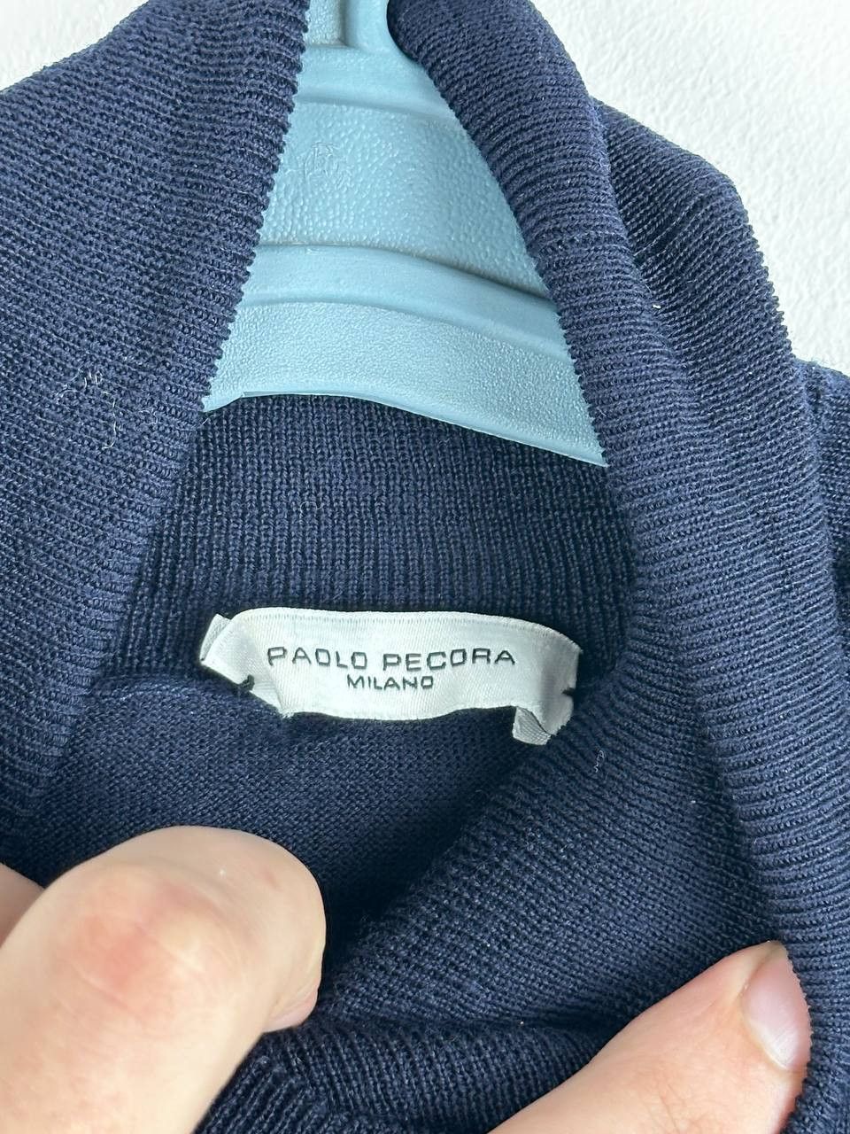 Paolo Pecora Paolo Pecora Navy Wool Turtleneck Sweater Size US S / EU 44-46 / 1 - 4 Thumbnail