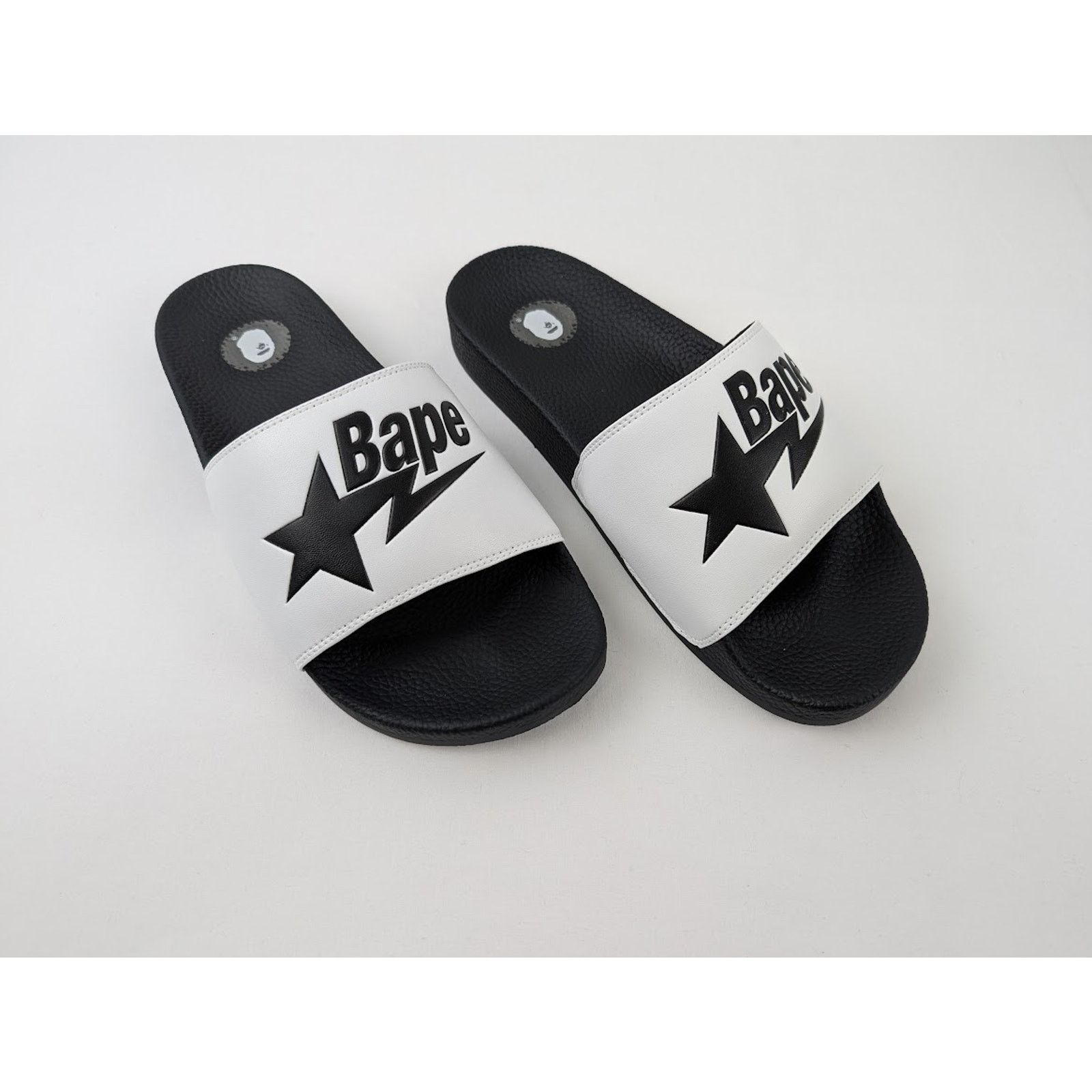 Bape o1rshd1 Bape Logo Slider Slipper Slide in Black/White Size US 8 / EU 41 - 1 Thumbnail