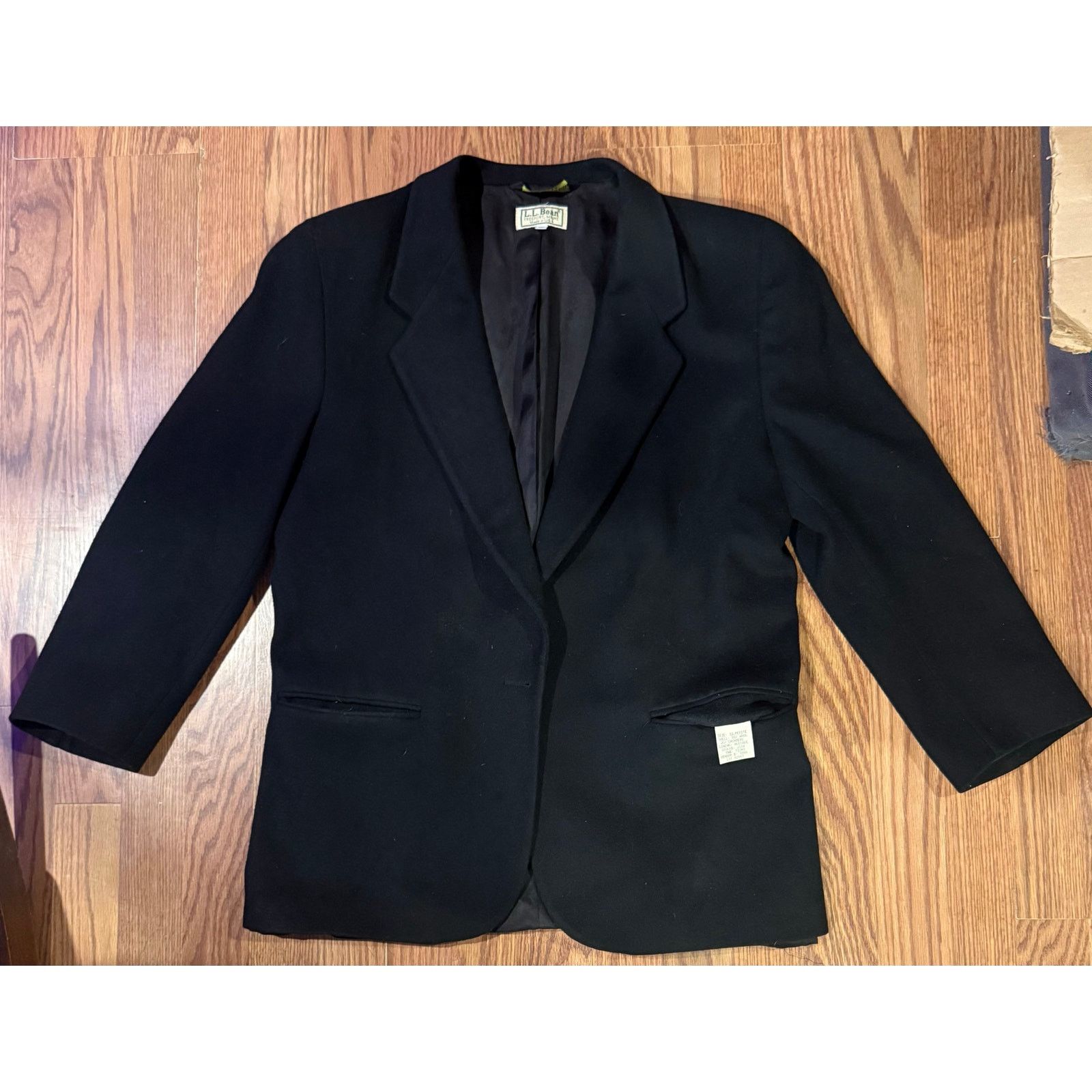 L.L. Bean Vintage L.L. Bean Black Wool Blazer – Petite 12P Size XL / US 12-14 / IT 48-50 - 1 Thumbnail