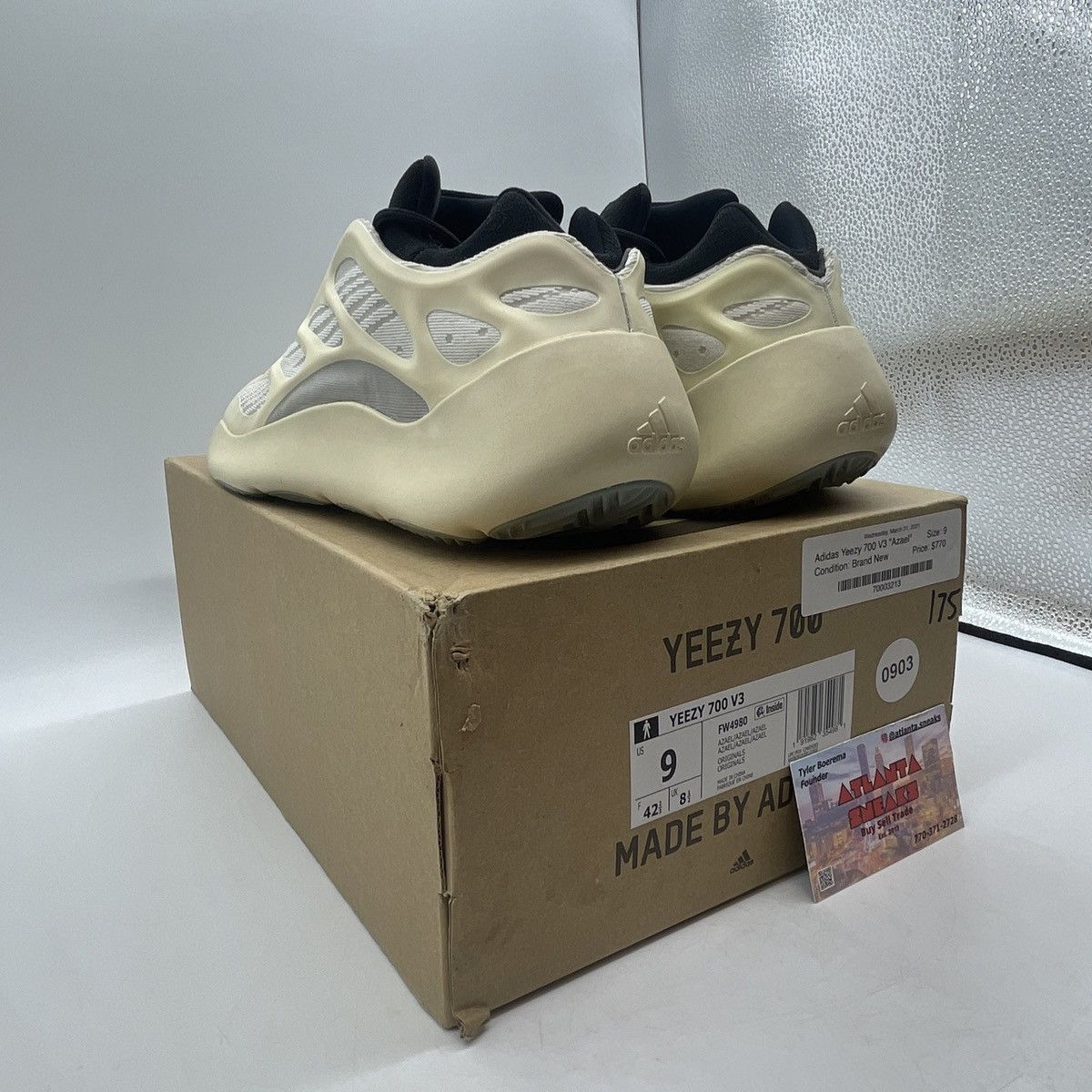 Adidas Yeezy 700 Azael Size US 9 / EU 42 - 4 Thumbnail