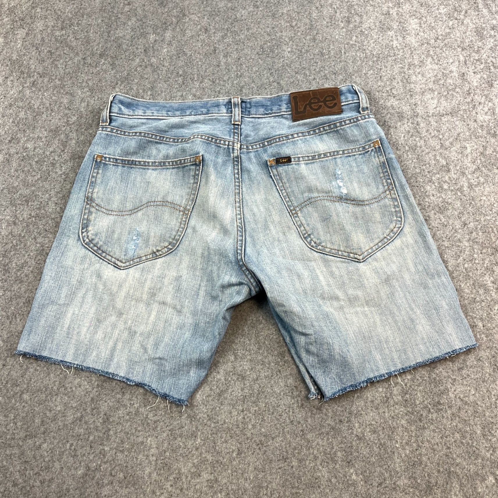Lee Lee Denim Shorts 32 Blue Light Wash Bermuda 5-Pocket Cotton Mens Junior? Size US 32 / EU 48 - 2 Thumbnail
