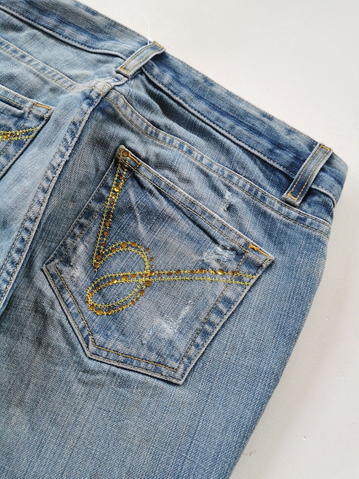 Bebe Bootcut Bebe Carmen RS Patch Distressed Jeans 30/35 Size 30" / US 8 / IT 44 - 8 Thumbnail