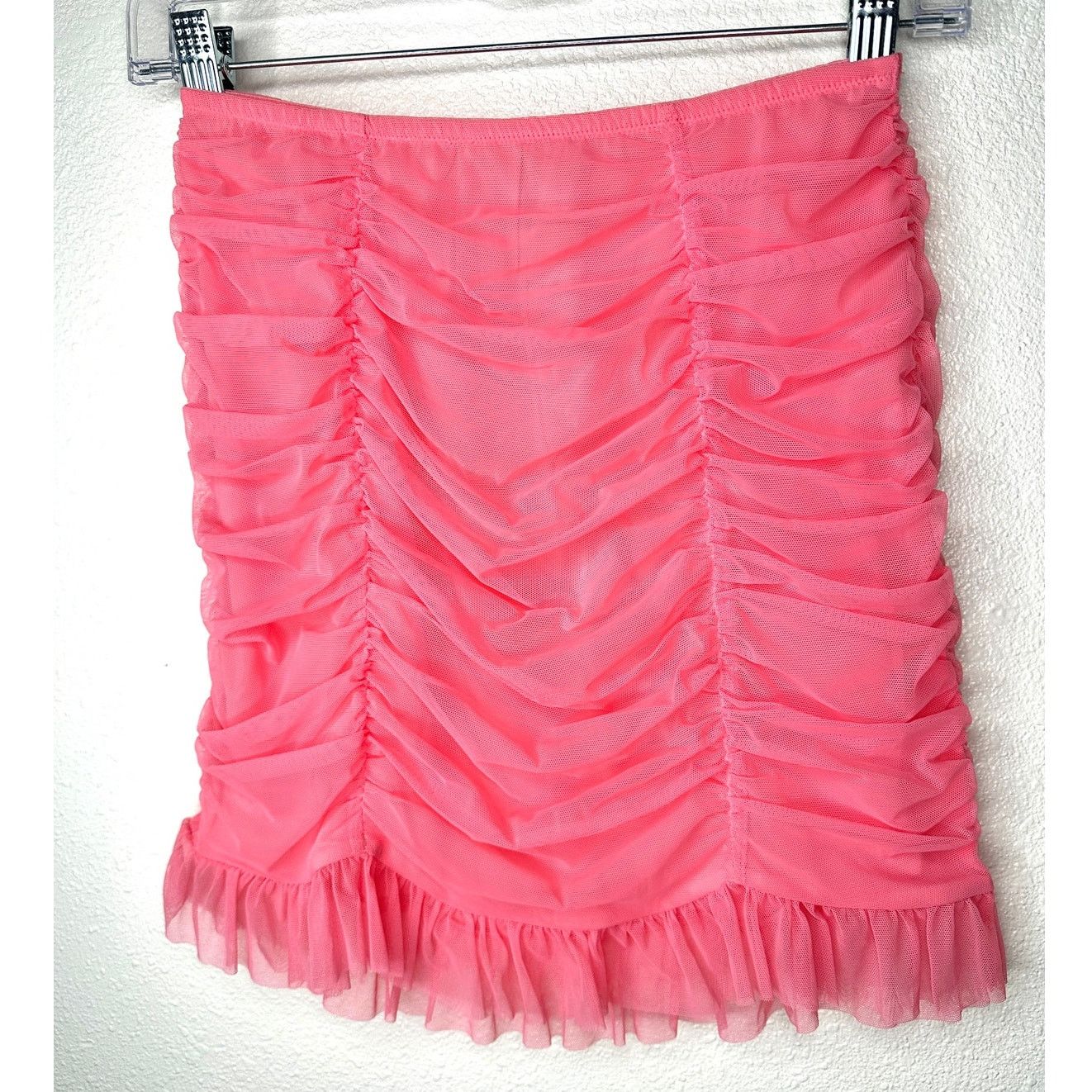 Victoria's Secret NWT Victorias Secret Pink Mesh Pleated Ruched Mini Skirt 6 Size 28" / US 6 / IT 42 - 2 Thumbnail
