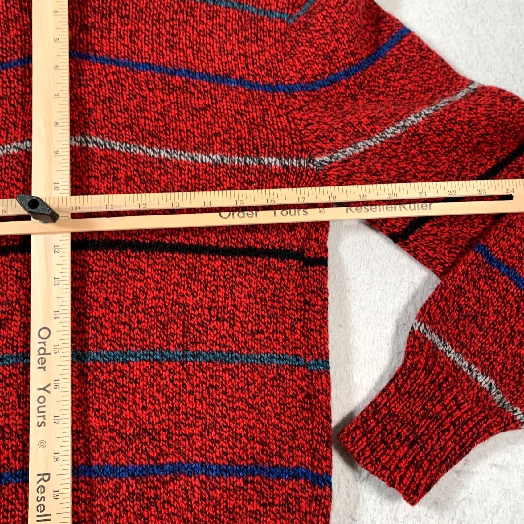 American Eagle Outfitters VINTAGE American Eagle Sweater Mens L Red Wool Henley Pullover Button Knit Solid Size US L / EU 52-54 / 3 - 6 Thumbnail