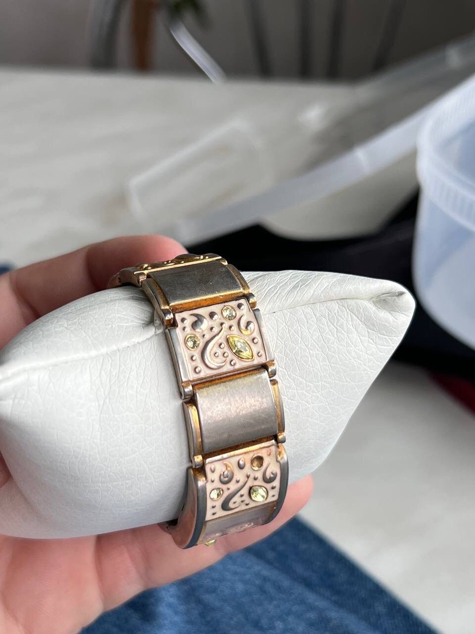Japanese Brand Japanese Jewels Crystalized Watches Size ONE SIZE - 4 Thumbnail