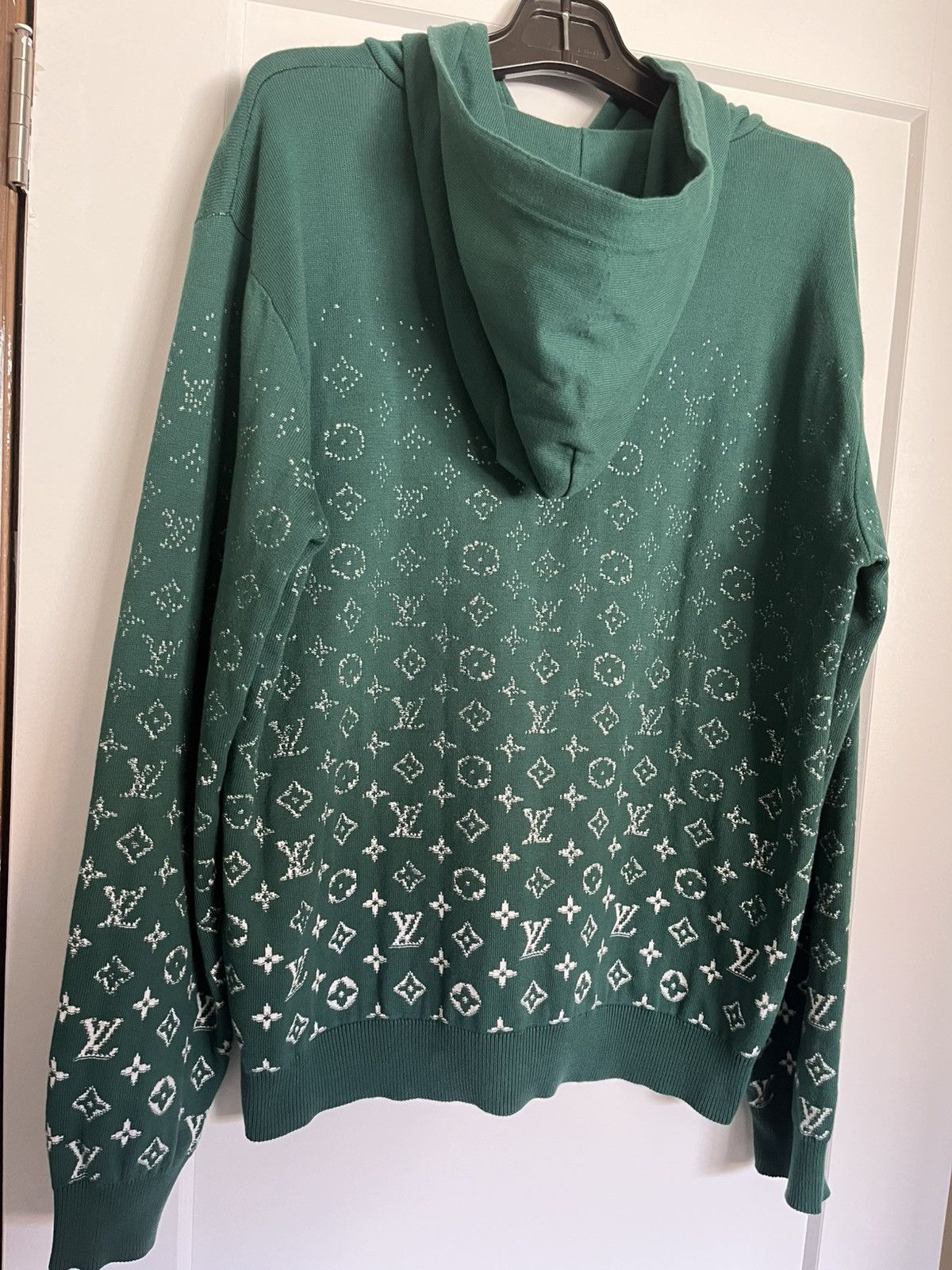 Louis Vuitton Louis Vuitton FW22 Monogram Gradient Knit Hoodie Green Size US M / EU 48-50 / 2 - 10 Thumbnail