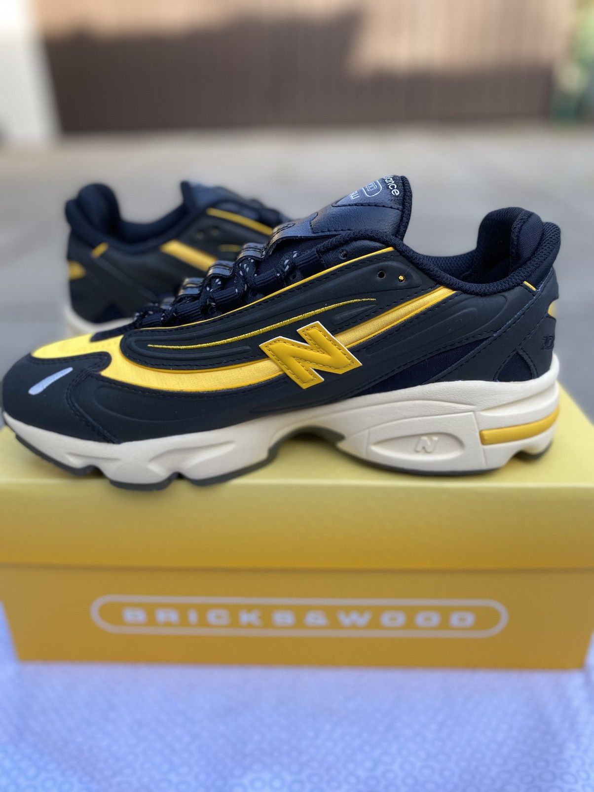 New Balance Bricks & Wood x New Balance 1000 Size US 7.5 / EU 40-41 - 2 Thumbnail