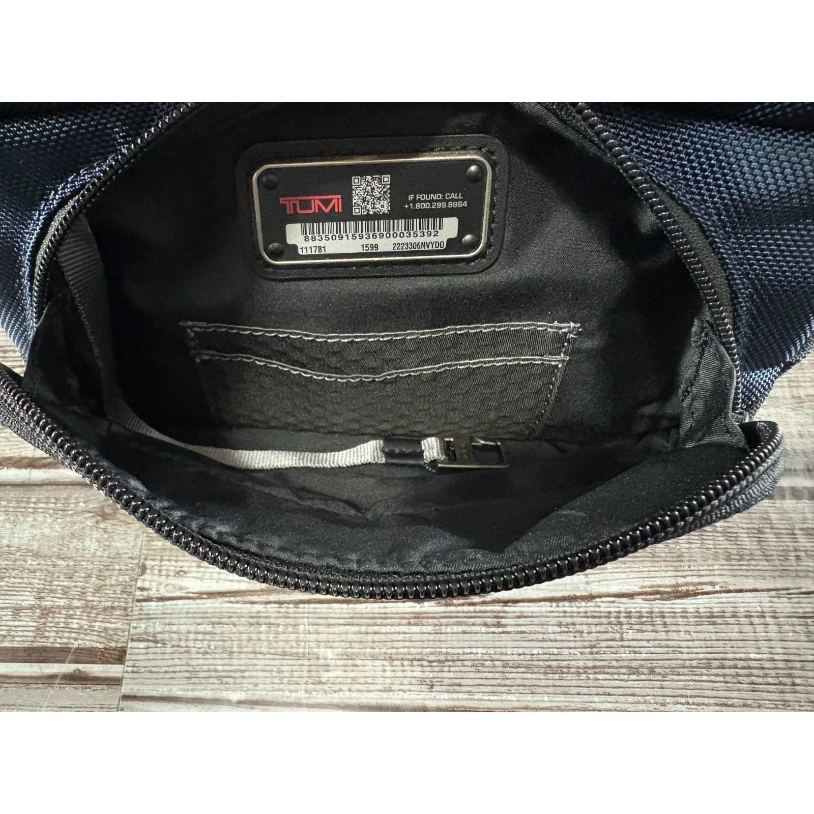 Tumi Tumi Fremont KERBY 9.5” Sling Crossbody Bag color NAVY BLUE Size ONE SIZE - 14 Thumbnail