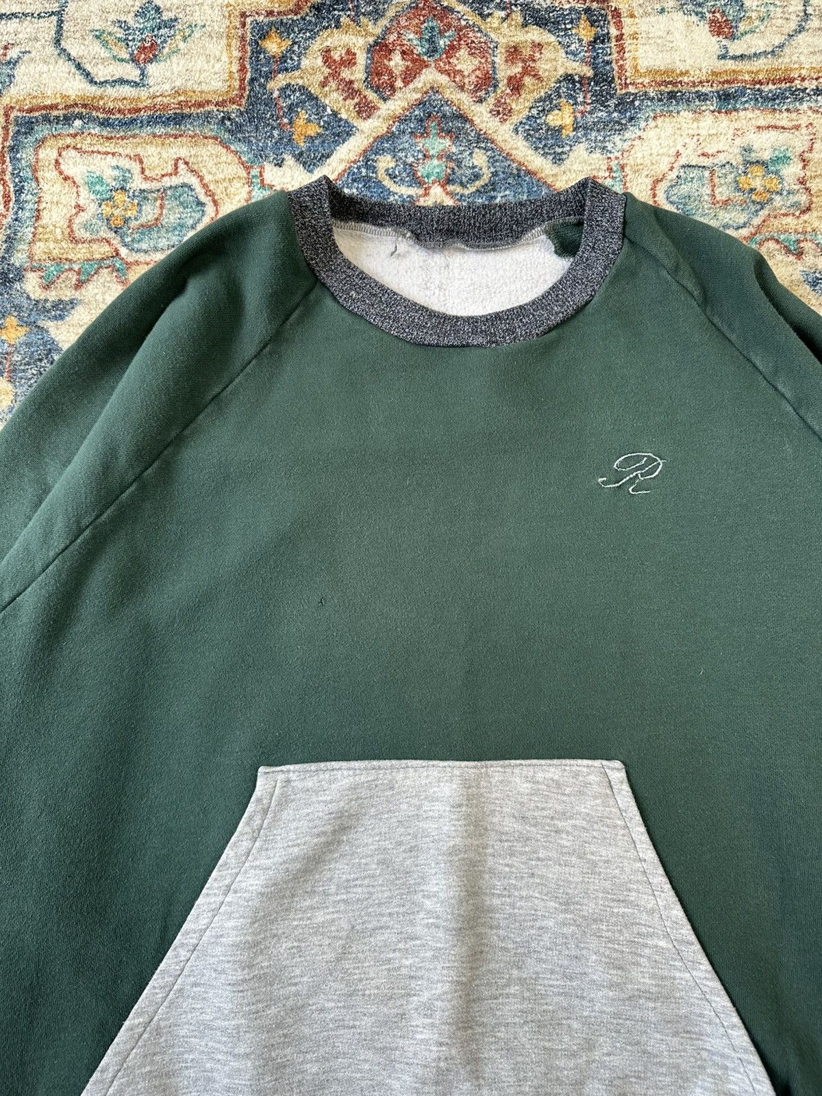 Vintage Vintage Split Colour Crewneck Size XL Size US XL / EU 56 / 4 - 3 Thumbnail