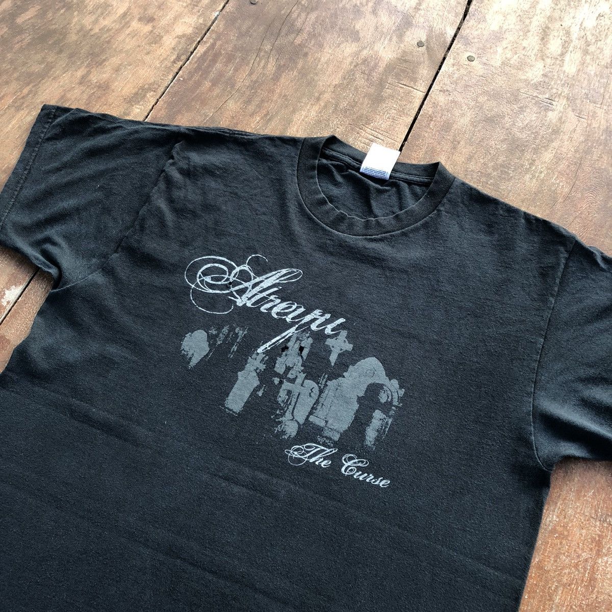 Band Tees Vintage Faded Atreyu American Metalcore Band Rare T Shirt Size US L / EU 52-54 / 3 - 1 Thumbnail