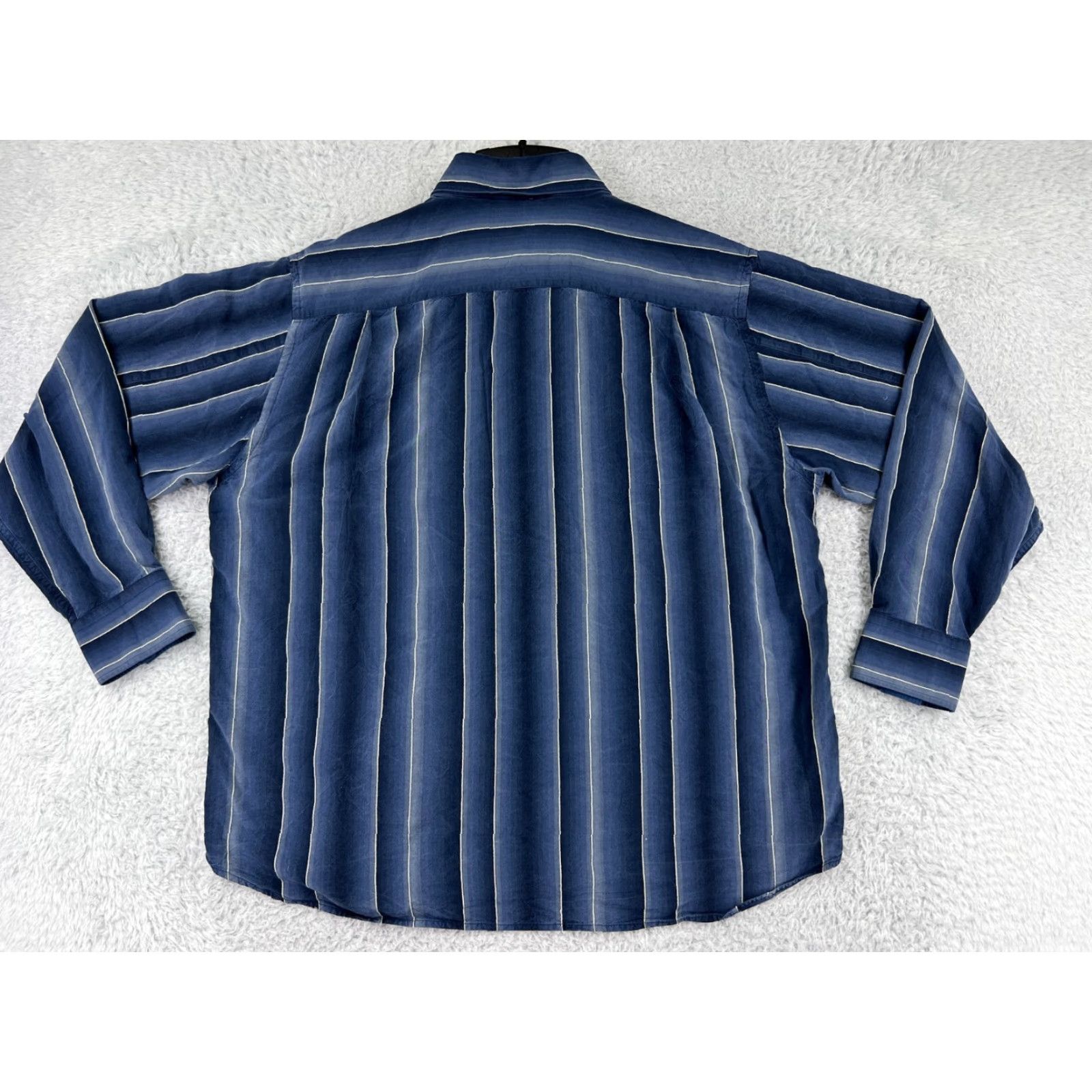 Tommy Bahama Tommy Bahama Shirt Mens XL Blue Striped Silk Button-Up 100% Silk Aloha Beach Hawaiian Vacation Resort Shirt Men Size US XL / EU 56 / 4 - 2 Thumbnail