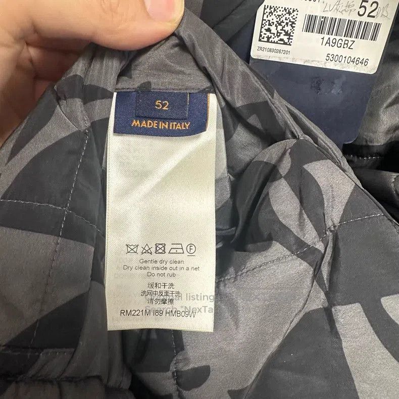 Louis Vuitton Louis Vuitton Grey geometric full-print cotton jacket Size US L / EU 52-54 / 3 - 4 Thumbnail