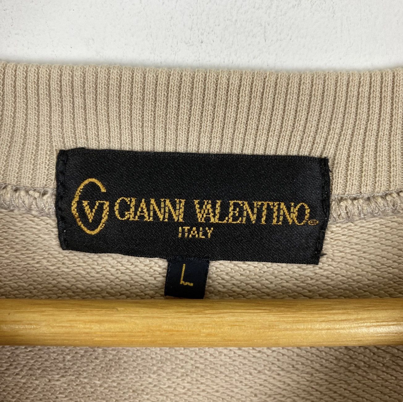 Vintage GIANNI VALENTINO Italy Big Logo Sweatshirt Pullover