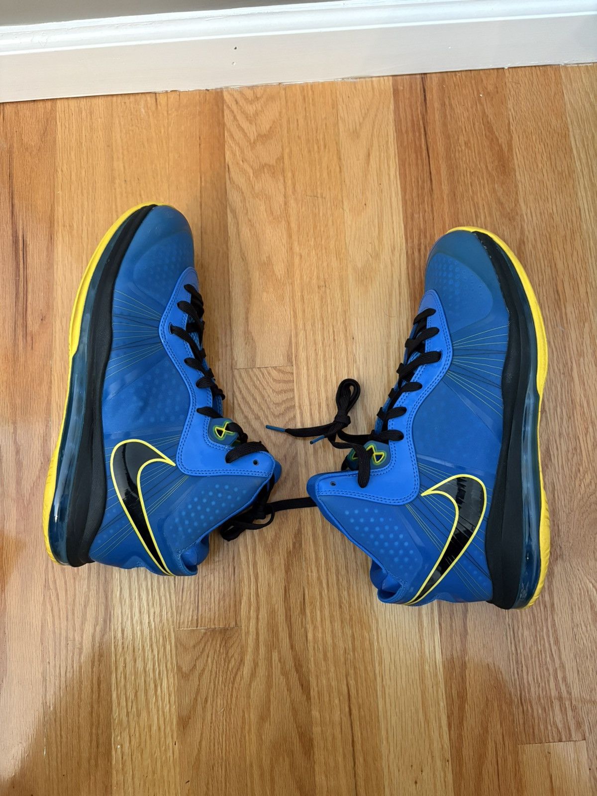 Nike Nike LeBron 8 V/2 Entourage Blue 429676401 Men Size 12 Size US 12 / EU 45 - 5 Thumbnail