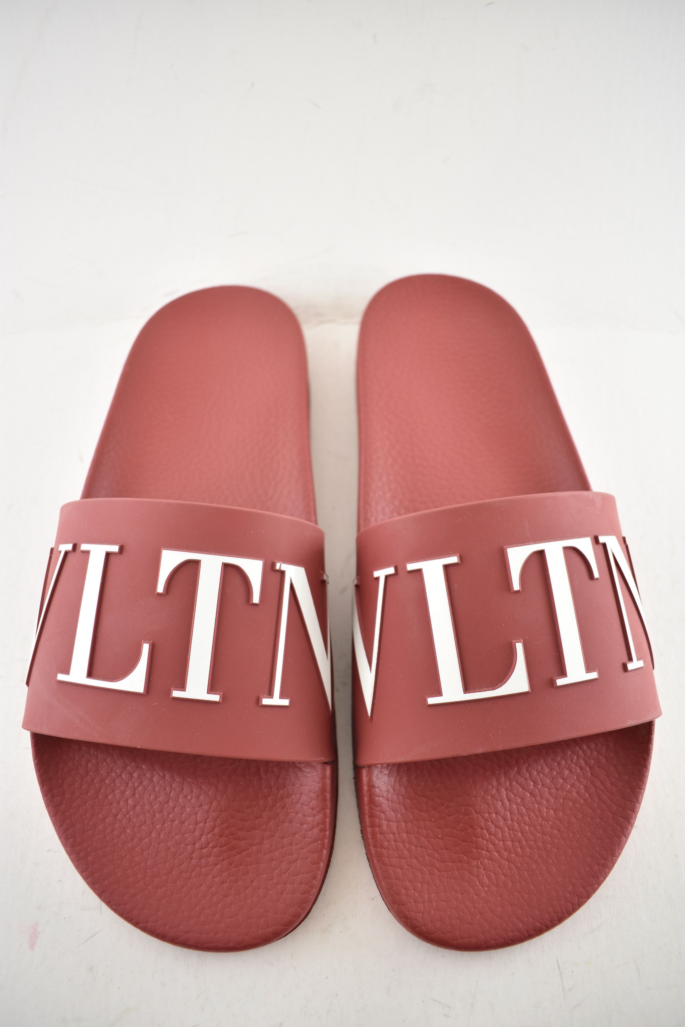 Valentino Garavani VLTN White Logo Rubber Pool Slide Sandal Flip 44 11 Size US 11 / EU 44 - 5 Thumbnail