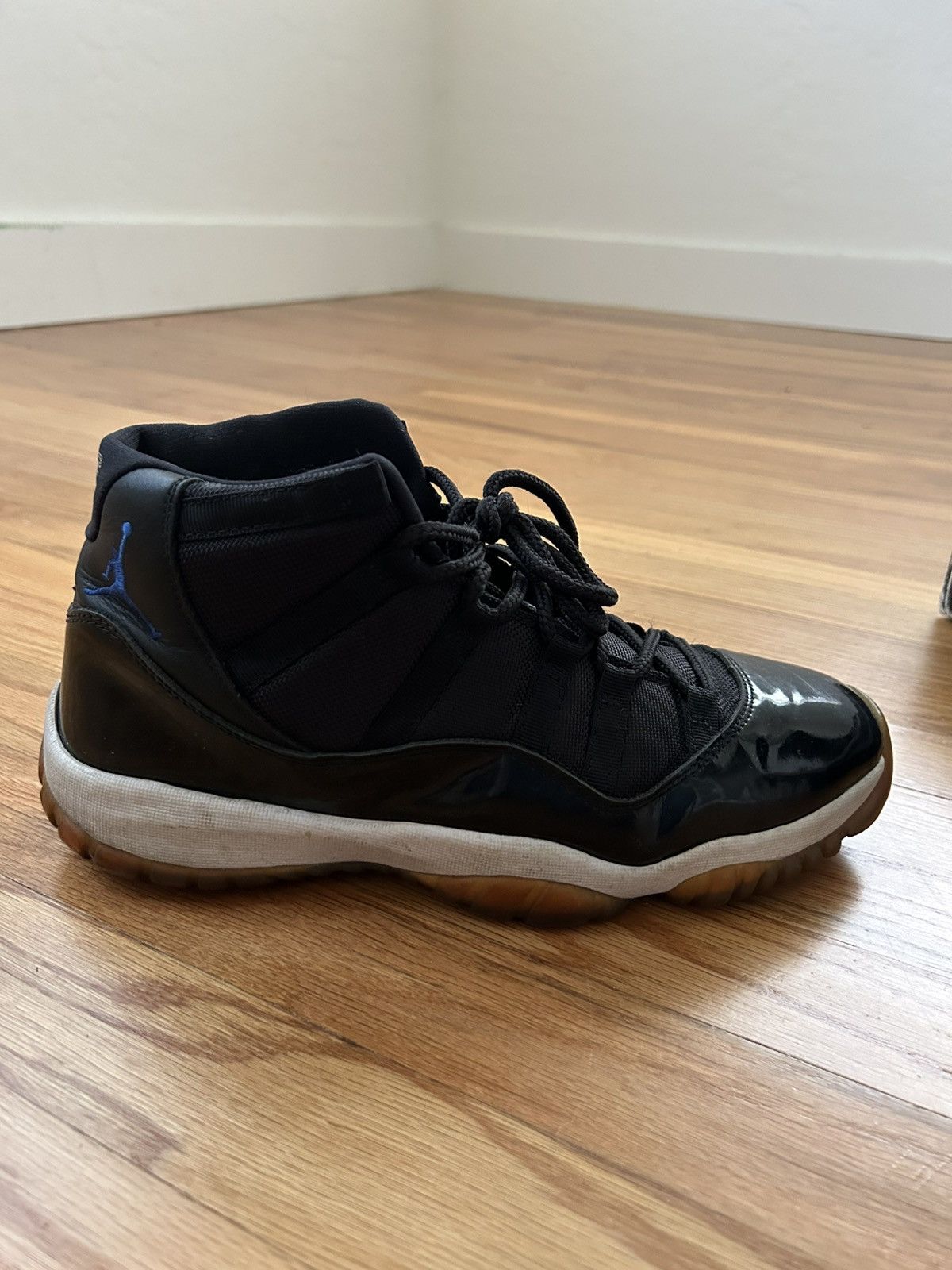 Nike Air Jordan 11 Space Jam 2000 size 11