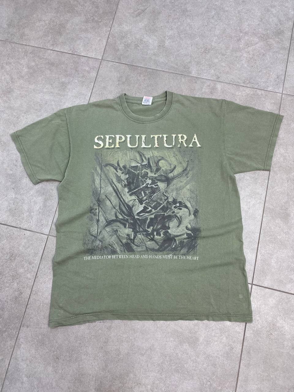 Band Tees Vintage Sepultura The Mediator Album Promo T-Shirt Size US L / EU 52-54 / 3 - 1 Thumbnail