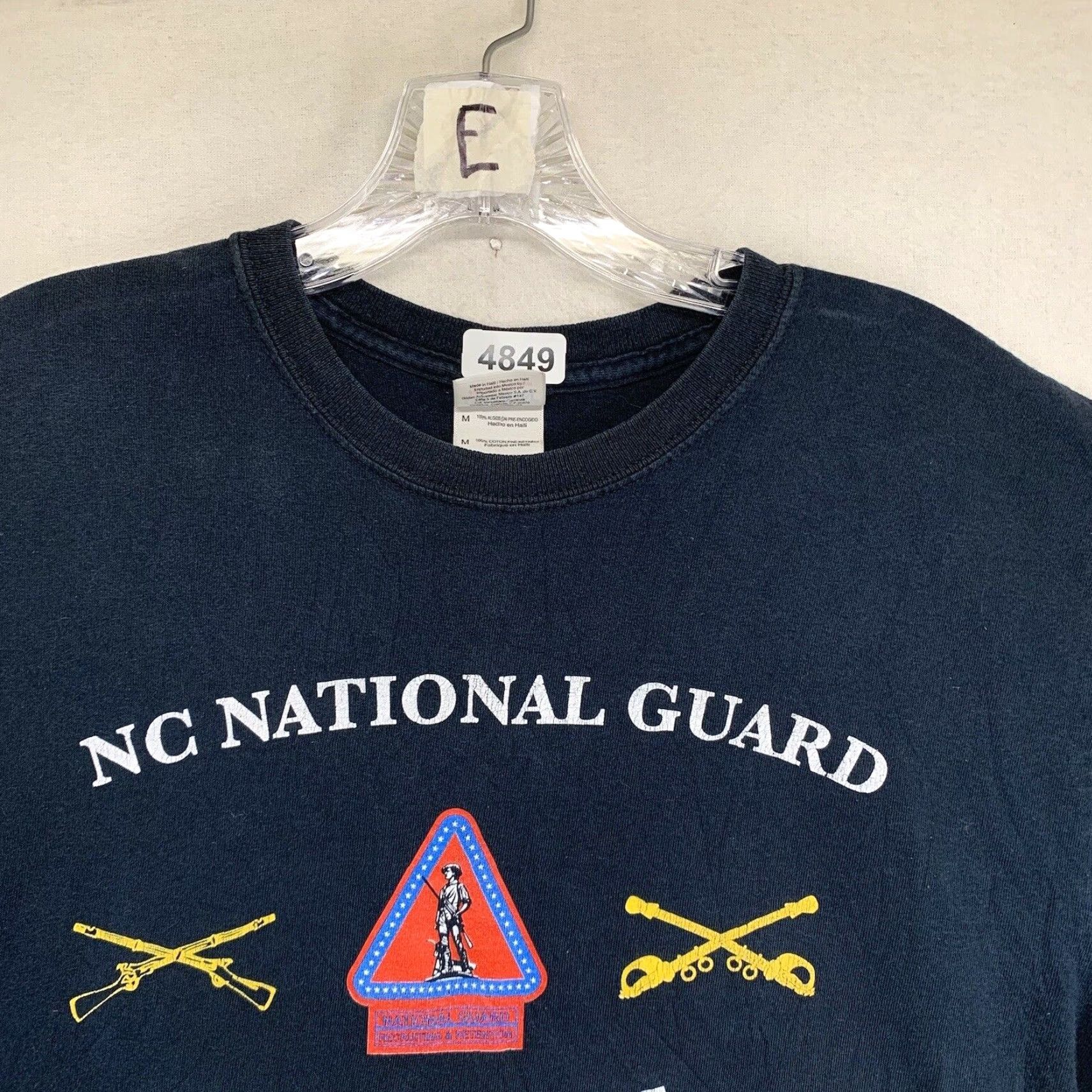 Gildan Vintage Gildan Army National Guard T-shirt North Carolina Alpha Dogs 90s Black Graphic Tee Unisex Mens Womens S/M Size US S / EU 44-46 / 1 - 7 Thumbnail
