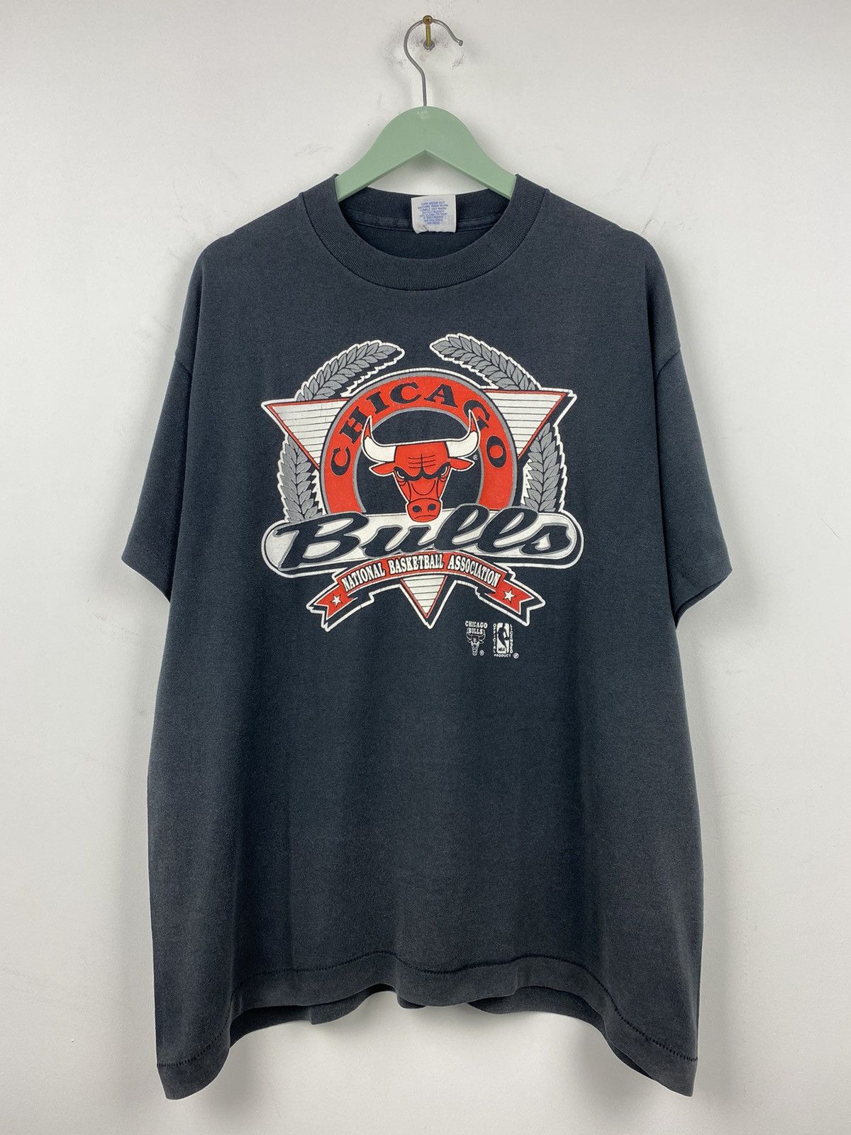 NBA Vintage Chicago Bulls T Shirt Mikel Jordan Tee Lakers Suns Size US XL / EU 56 / 4 - 1 Thumbnail