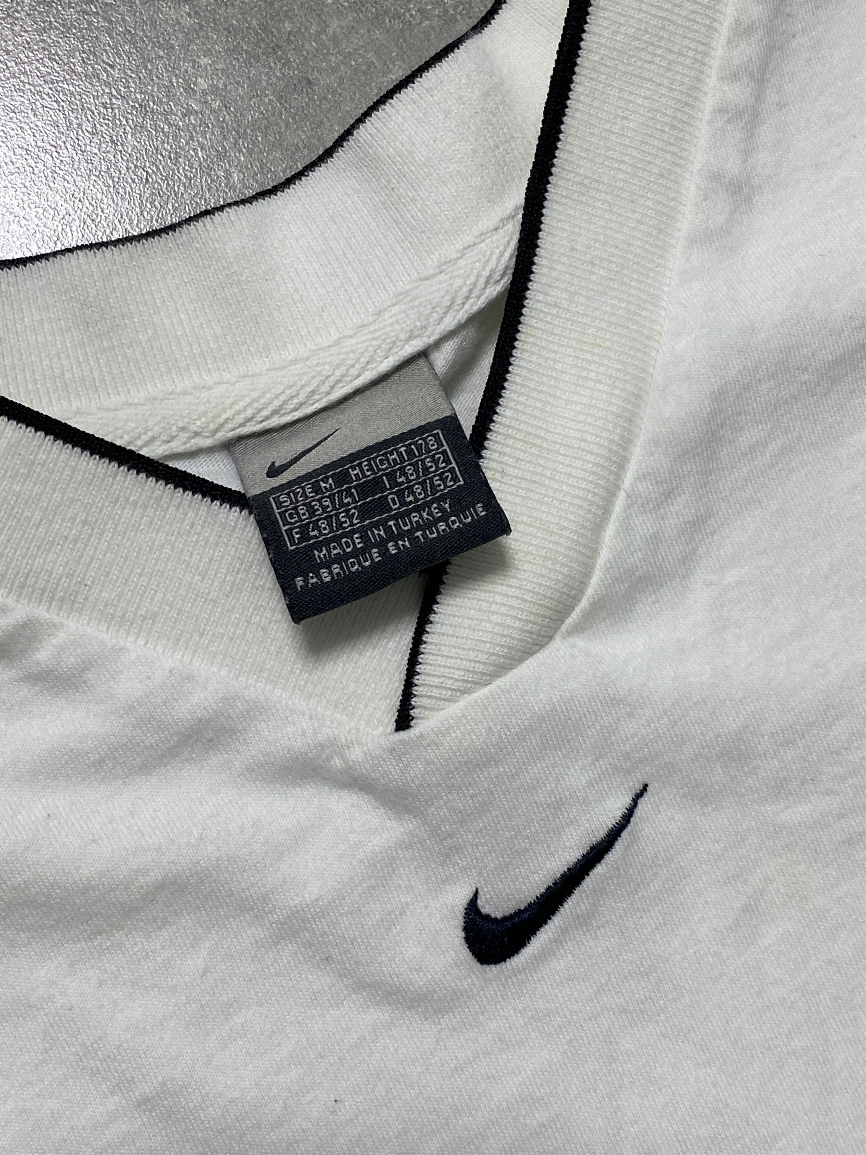 Nike Vintage Y2K Nike V neck center swoosh Tee Size US M / EU 48-50 / 2 - 4 Thumbnail