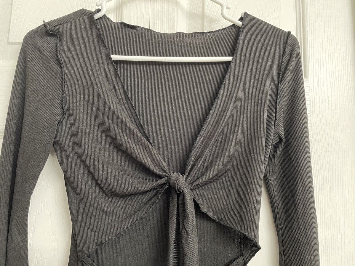 Vintage ROMWE Long Sleeve Black Dress With Stomach Slit XS Size XS / US 0-2 / IT 36-38 - 4 Thumbnail