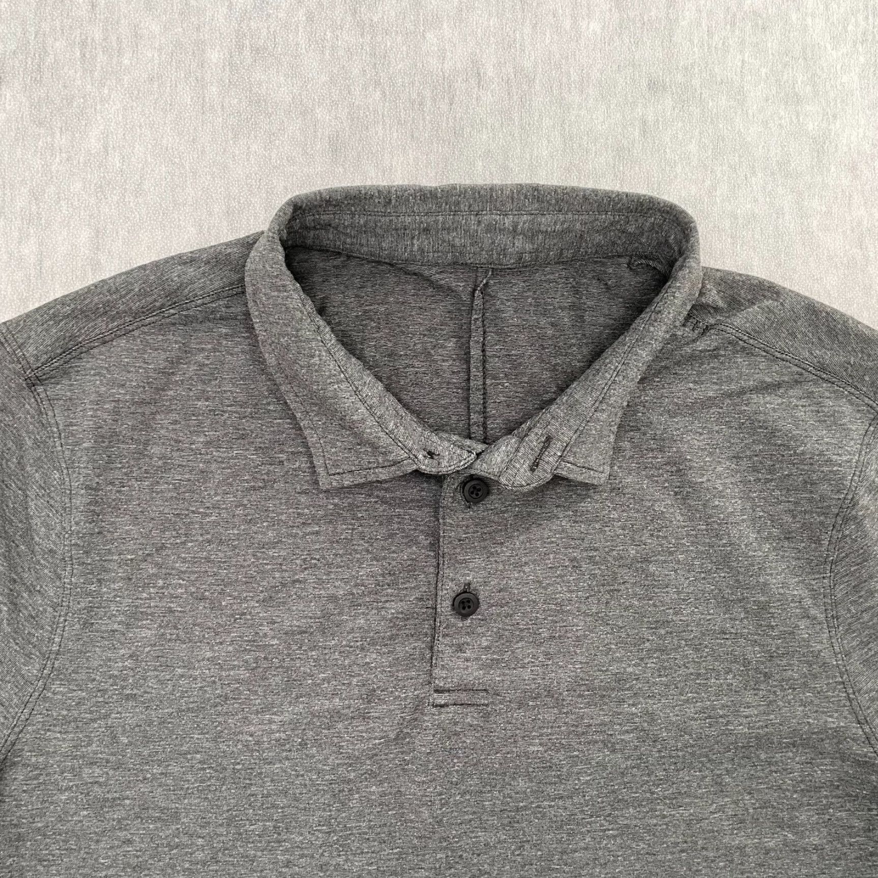 Lululemon Lululemon Tech Polo Mens Shirt Large Gray Short Sleeve Breathable Athletic Fit Size US L / EU 52-54 / 3 - 3 Thumbnail