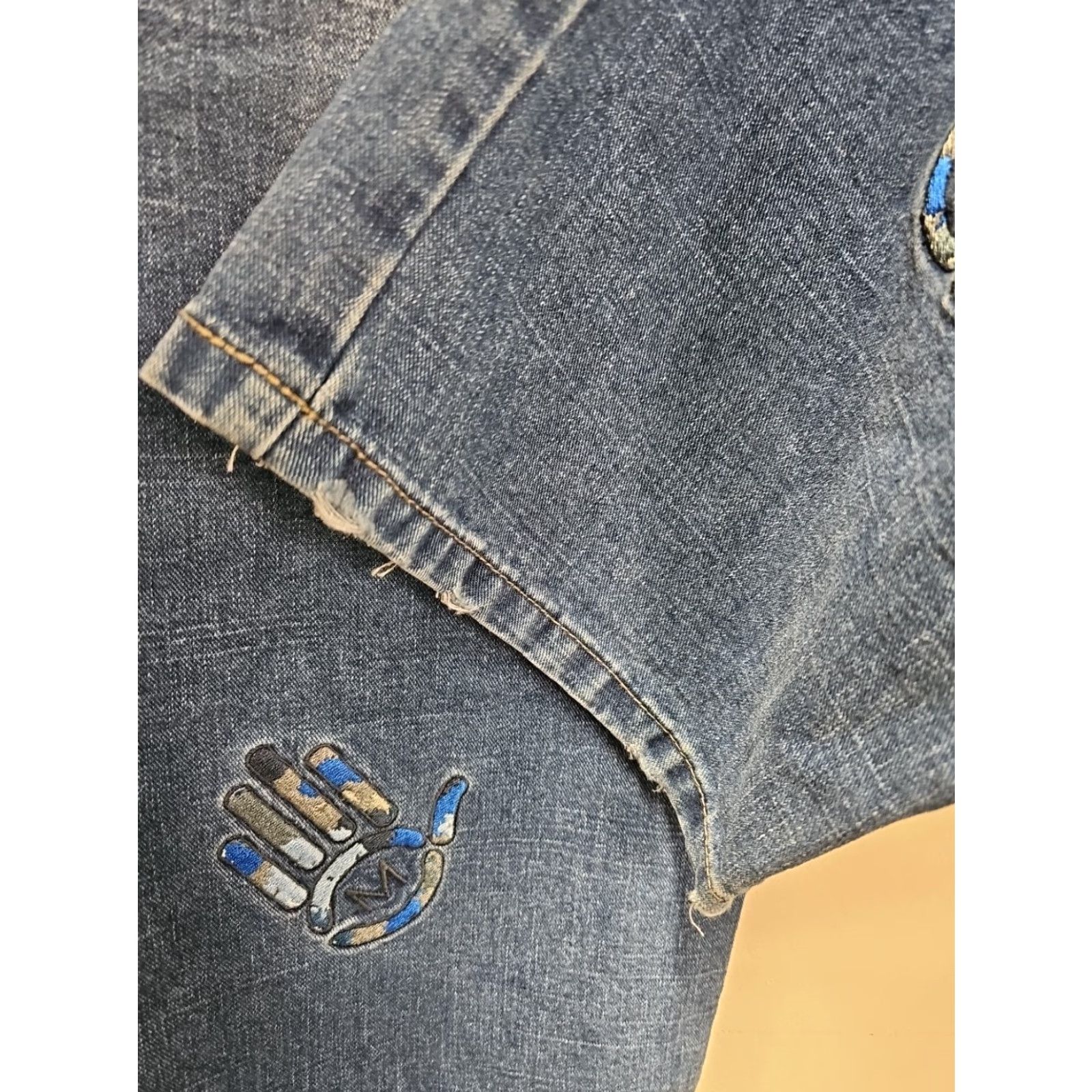 Denime VINTAGE Miskeen Denim Jeans Wide Leg 40 42x34.5 Blue Embroidered 5-Pocket Mens Shirt? Size US 40 / EU 56 - 3 Thumbnail