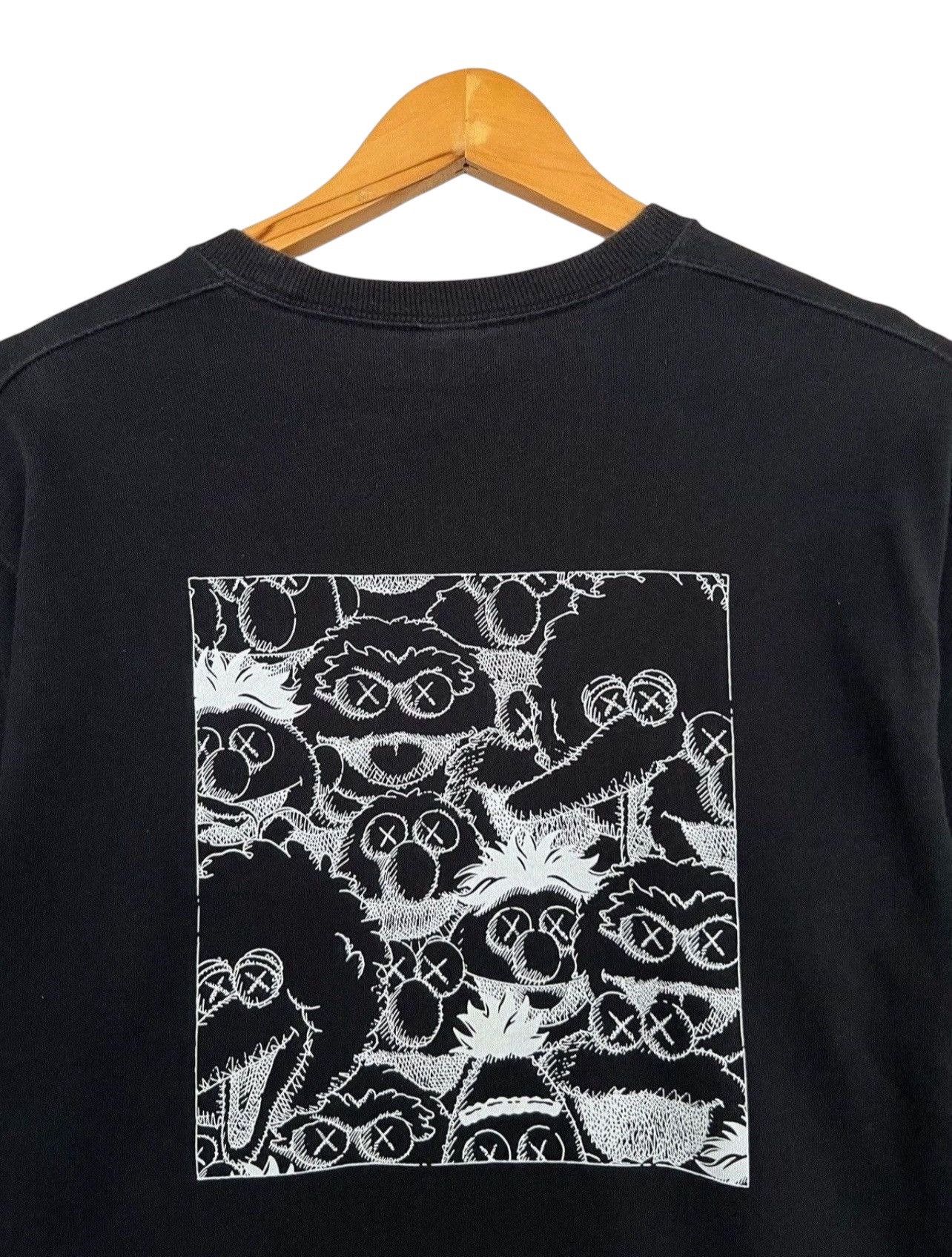 Kaws × Uniqlo Kaws x Uniqlo x Kaws Sesame Street Black Sweatshirt Size US S / EU 44-46 / 1 - 4 Thumbnail