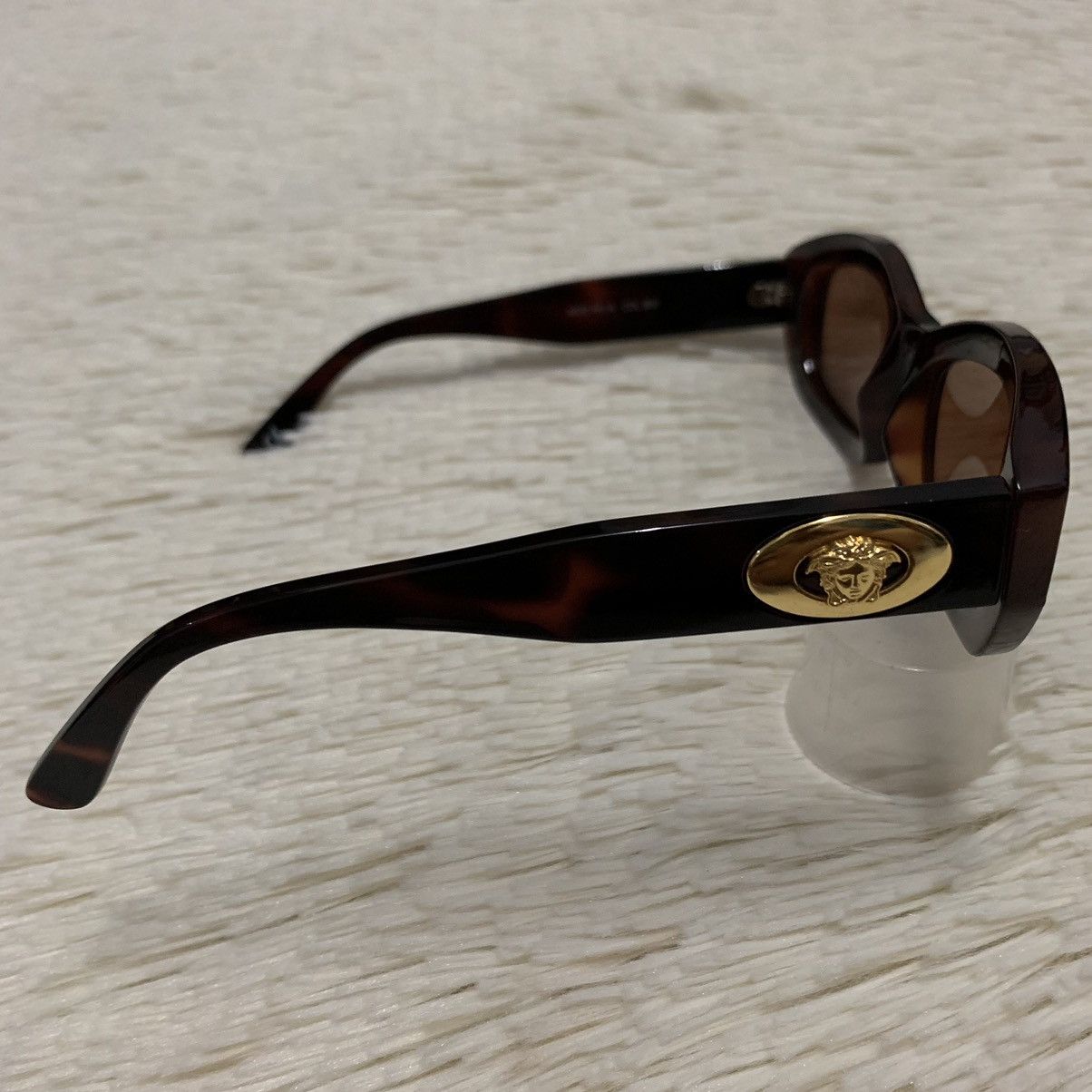 Versace Vintage GIANNI VERSACE Gold Medusa Logo Sunglasses Size ONE SIZE - 6 Thumbnail
